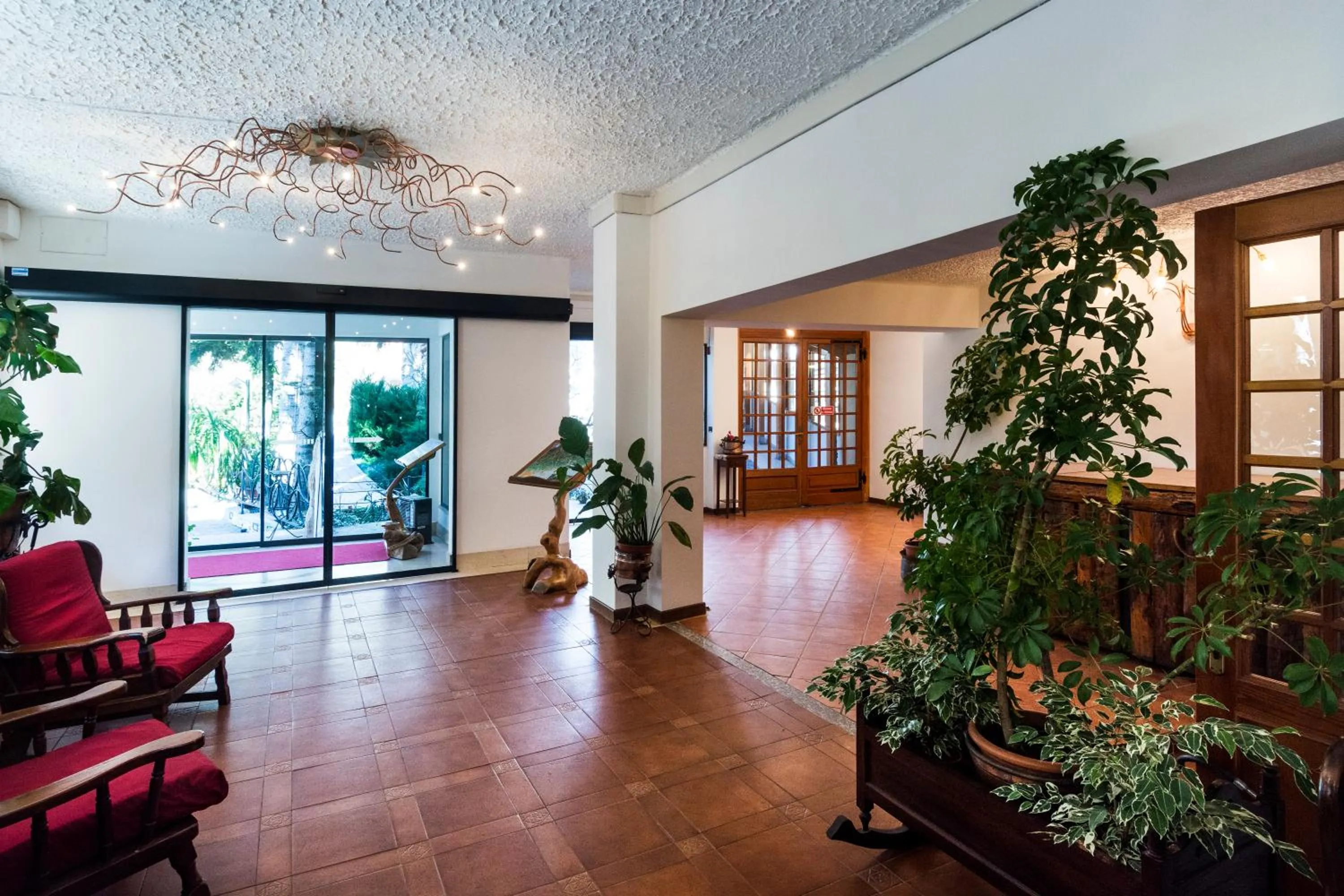 Decorative detail in Hotel Lago Bin