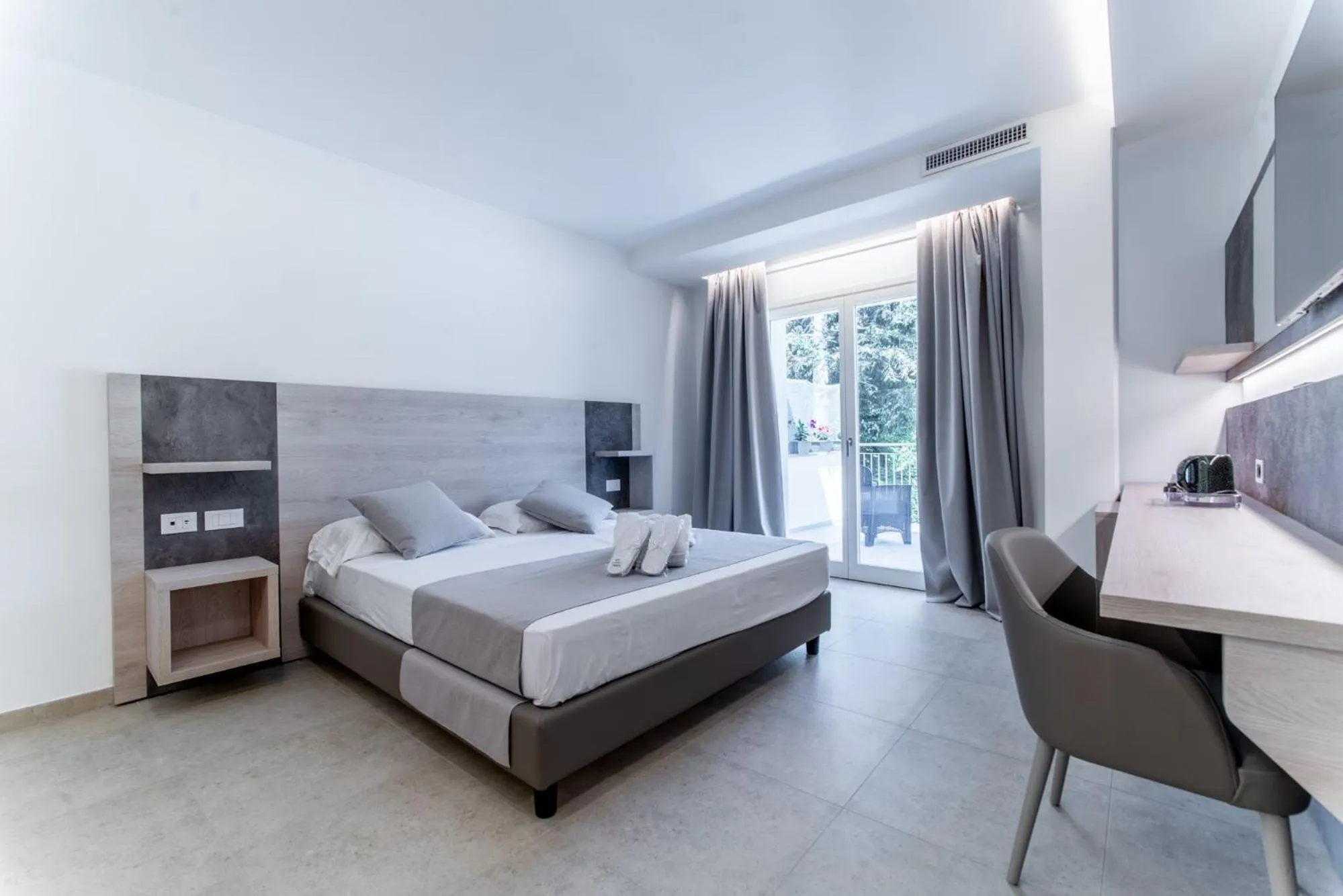 Bed in Hotel Lago Bin