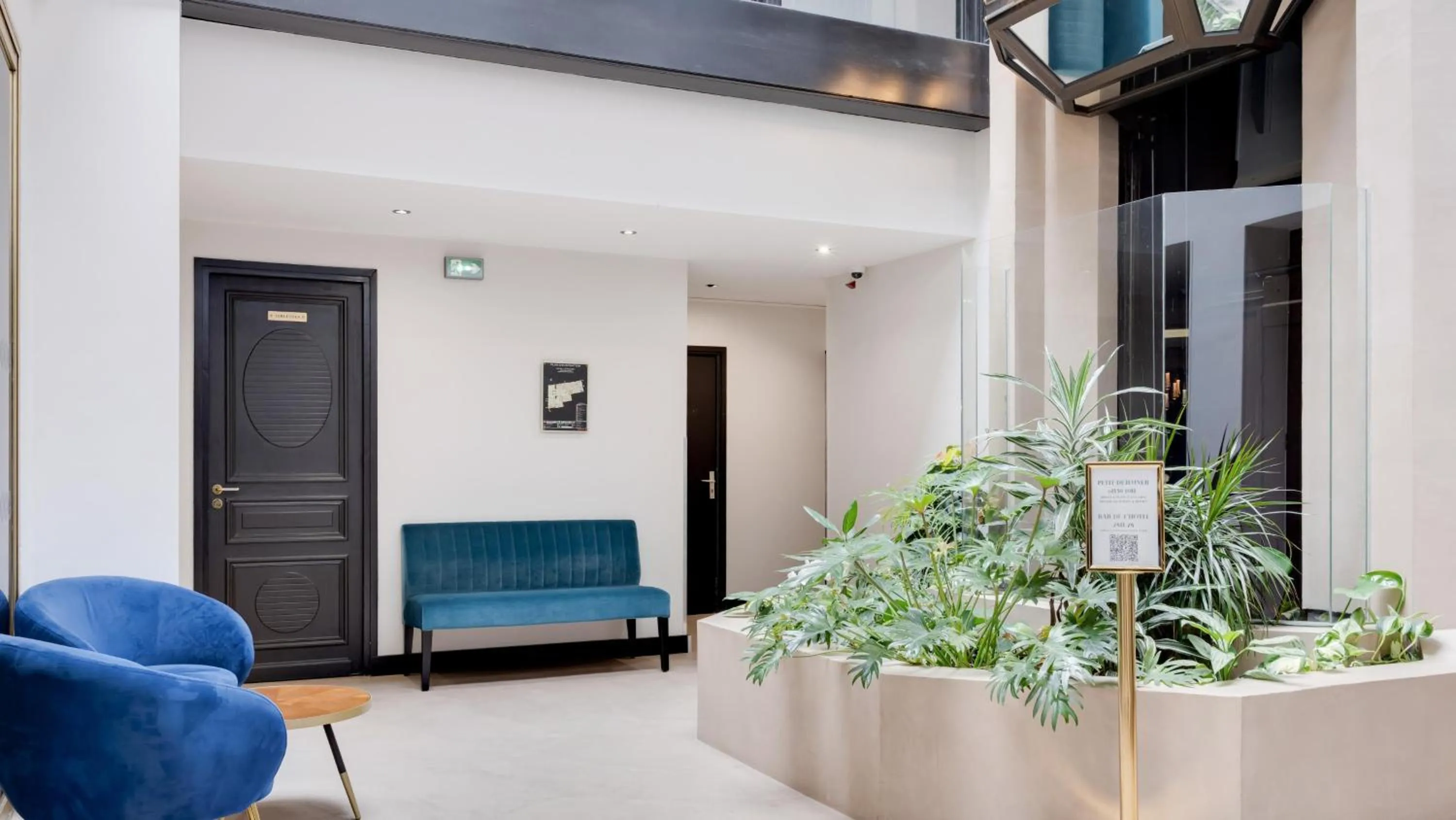 Lobby or reception in Best Western Plus Le Picardy