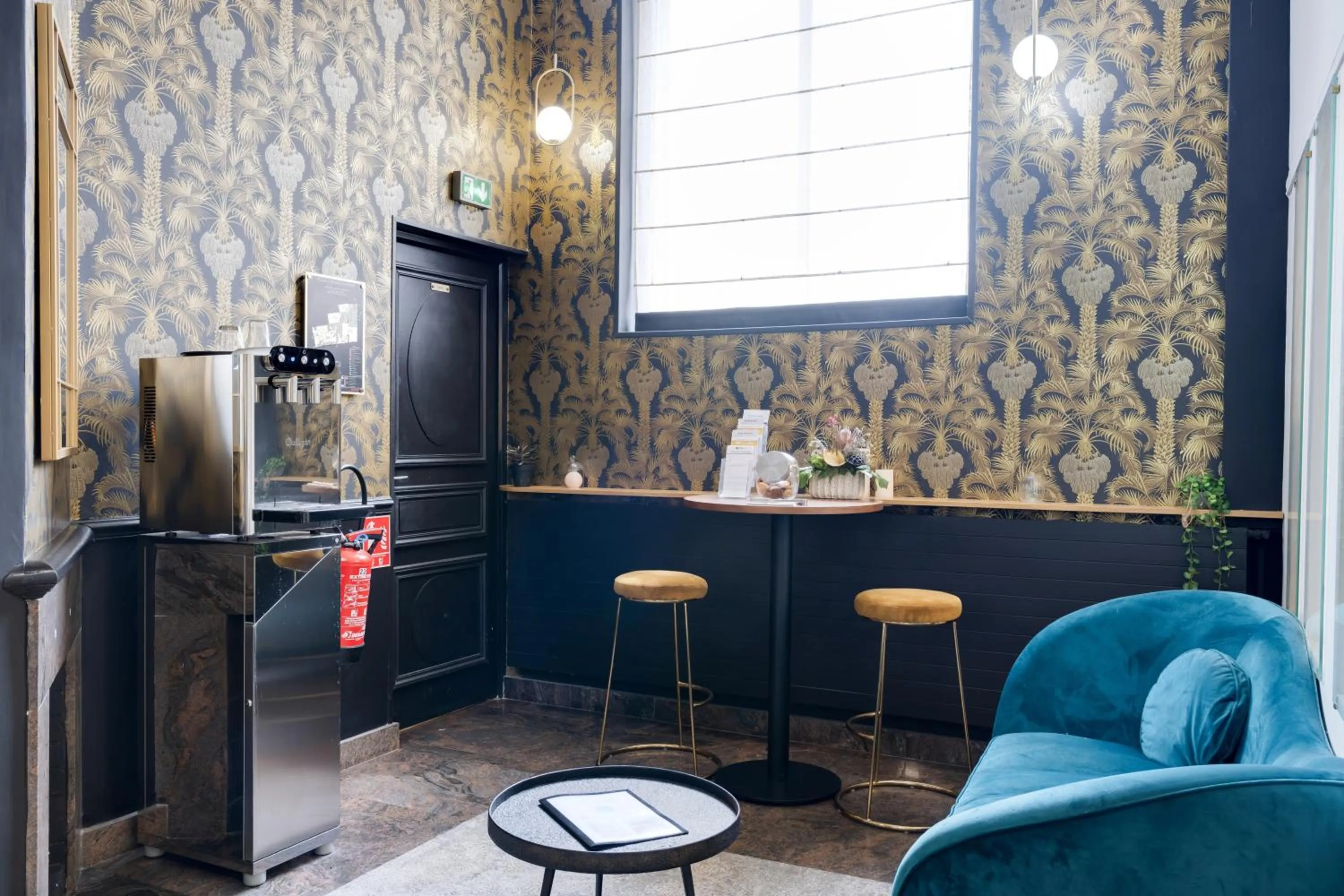 Seating area in Best Western Plus Le Picardy