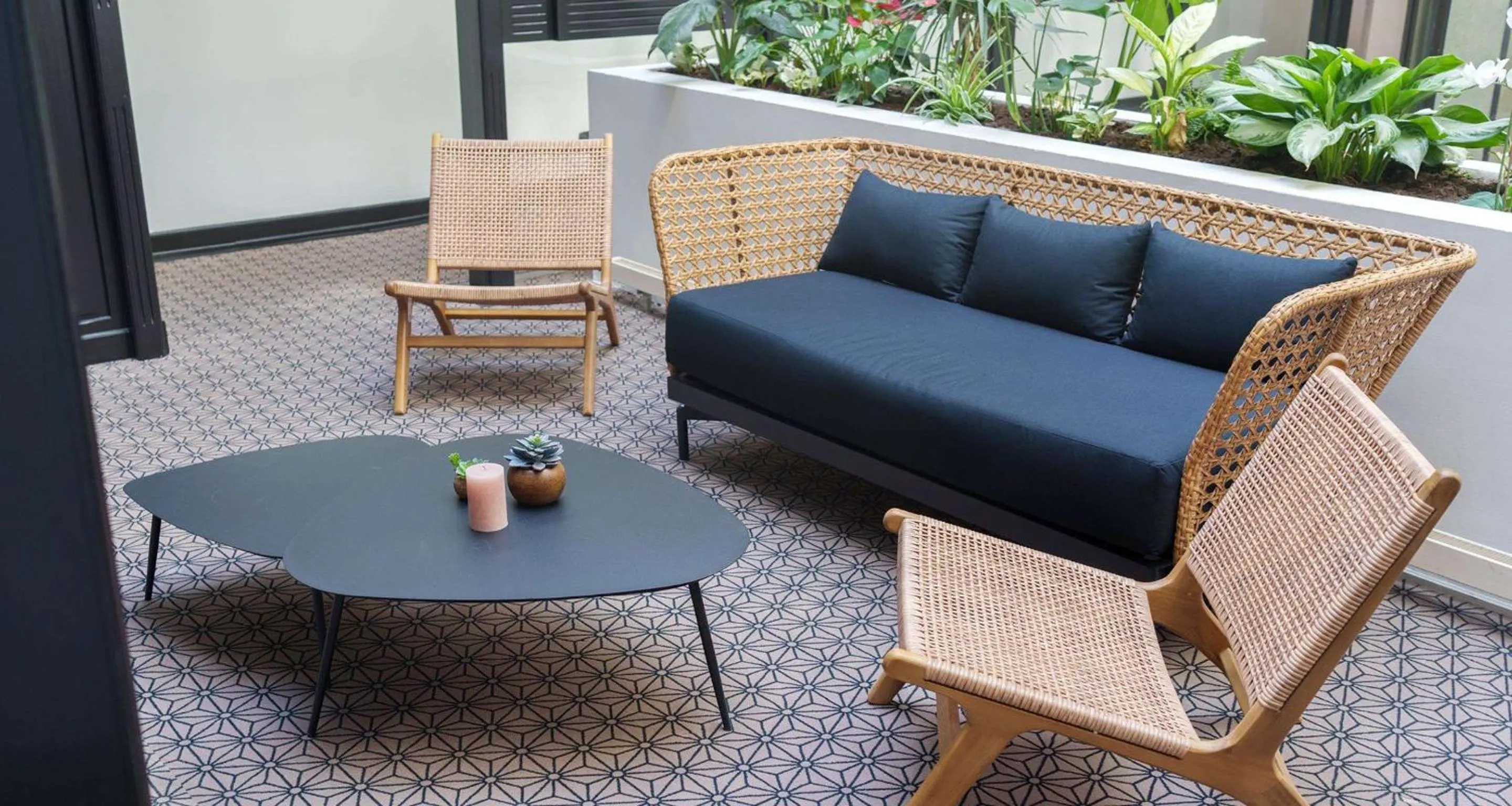 Lounge or bar in Best Western Plus Le Picardy