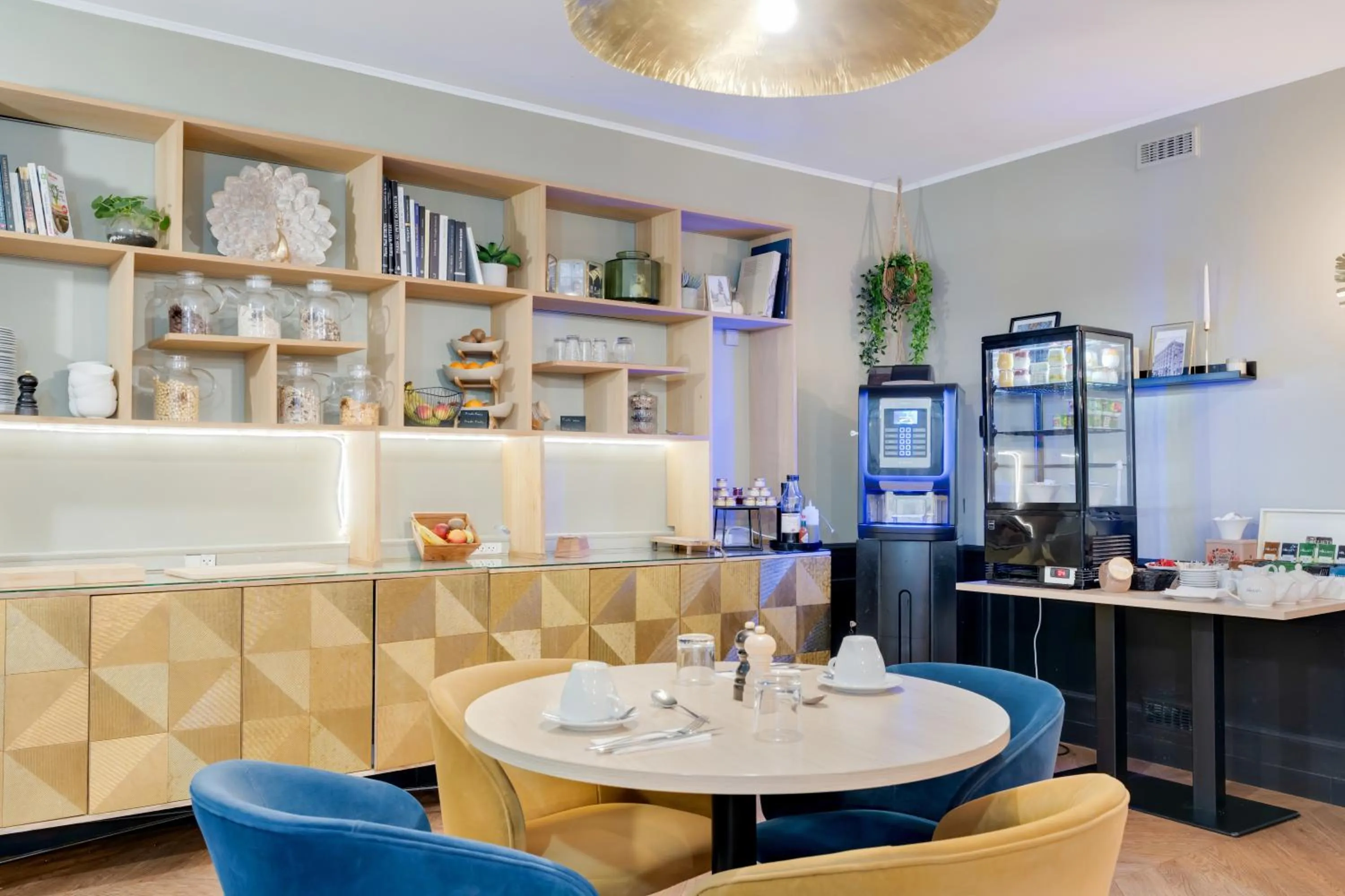 Seating area in Best Western Plus Le Picardy