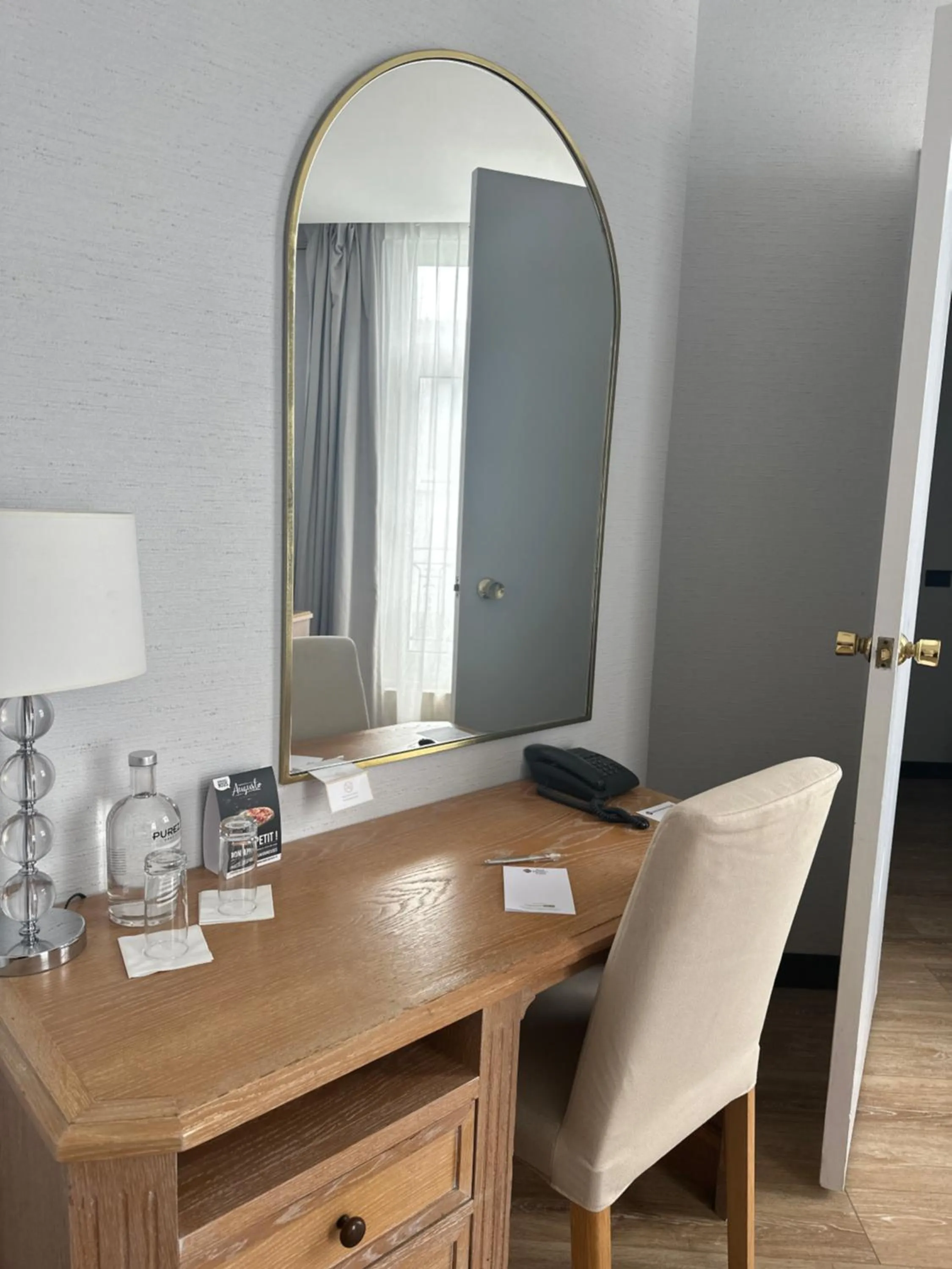 Bedroom in Best Western Plus Le Picardy