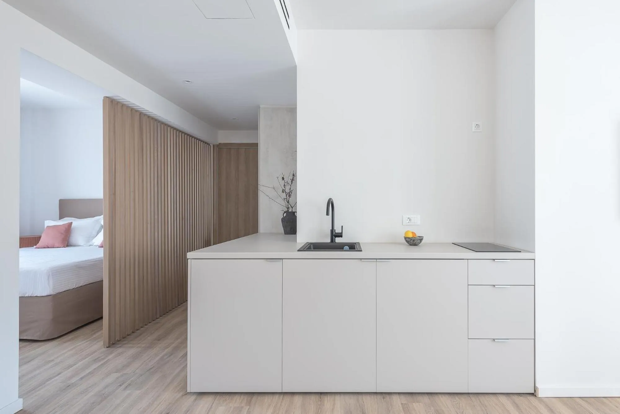 Photo of the whole room, Bed in Ceramian Athens