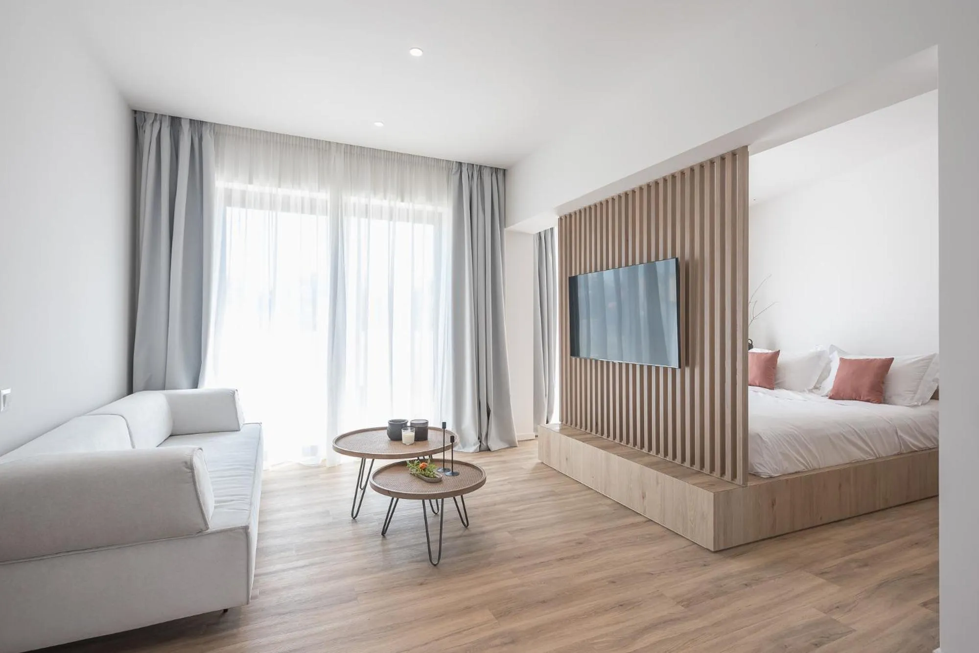 Photo of the whole room, Bed in Ceramian Athens