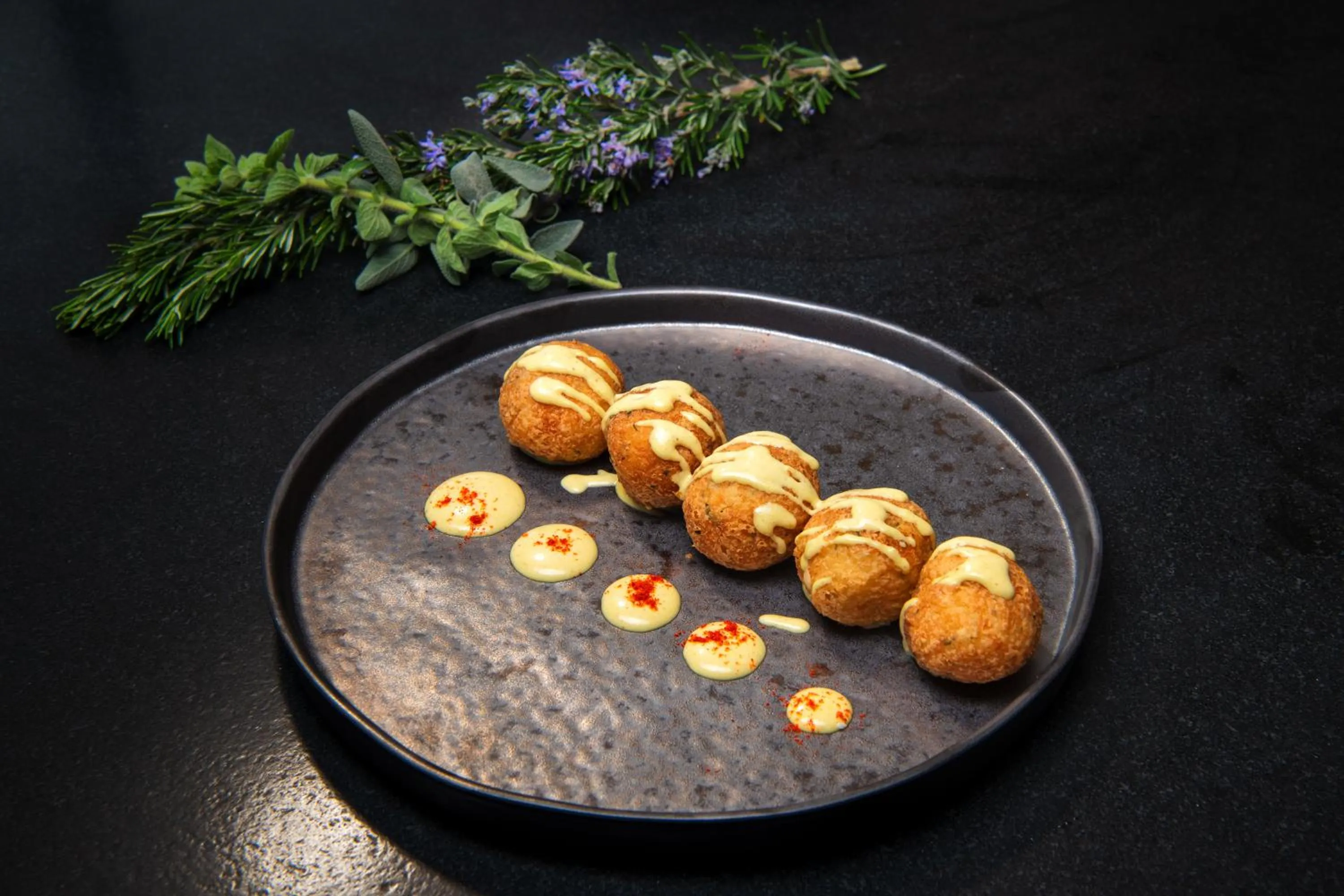 Food in I K I A Since 1980 by Calm Collection