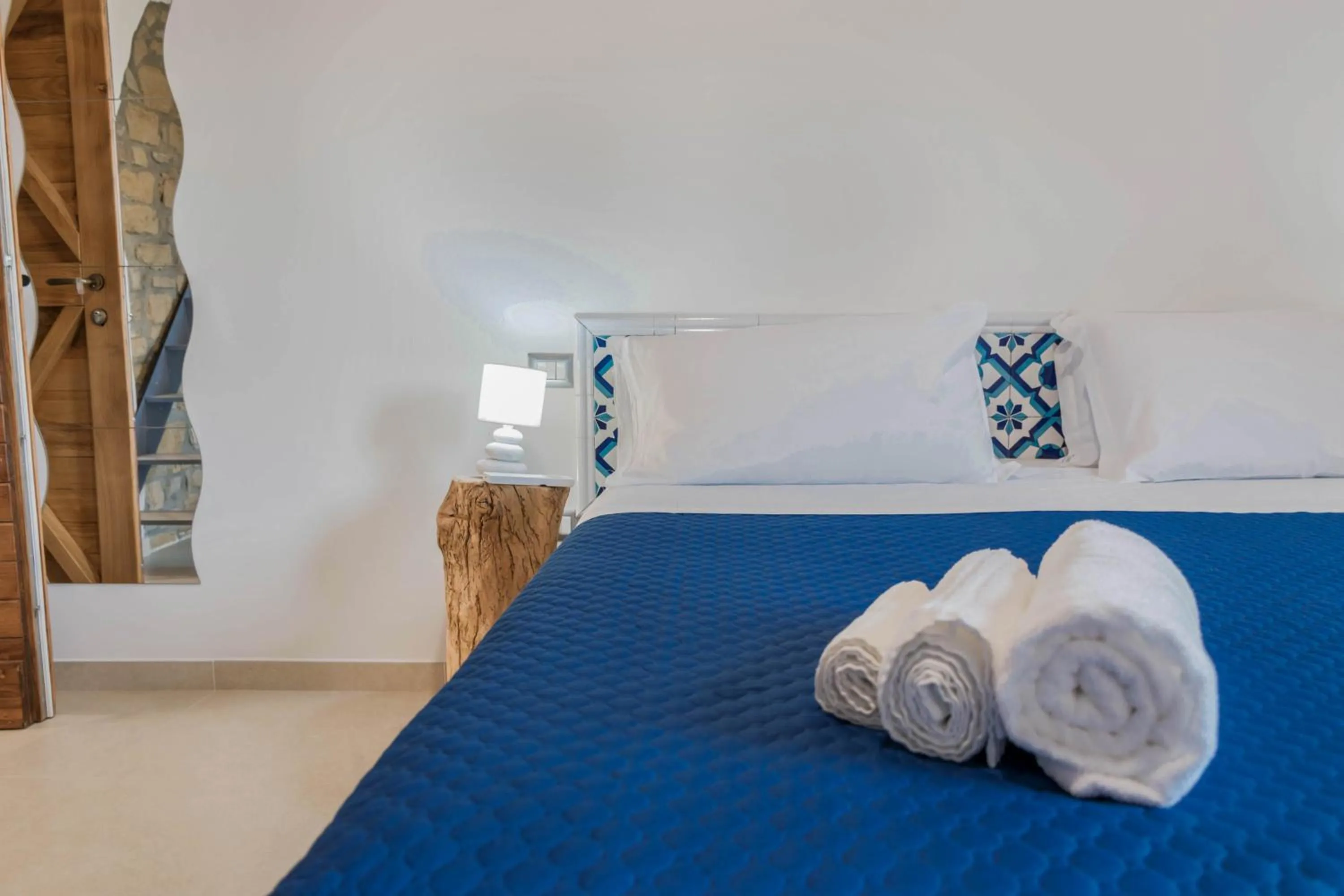 Bed in Country House L'antica pietra