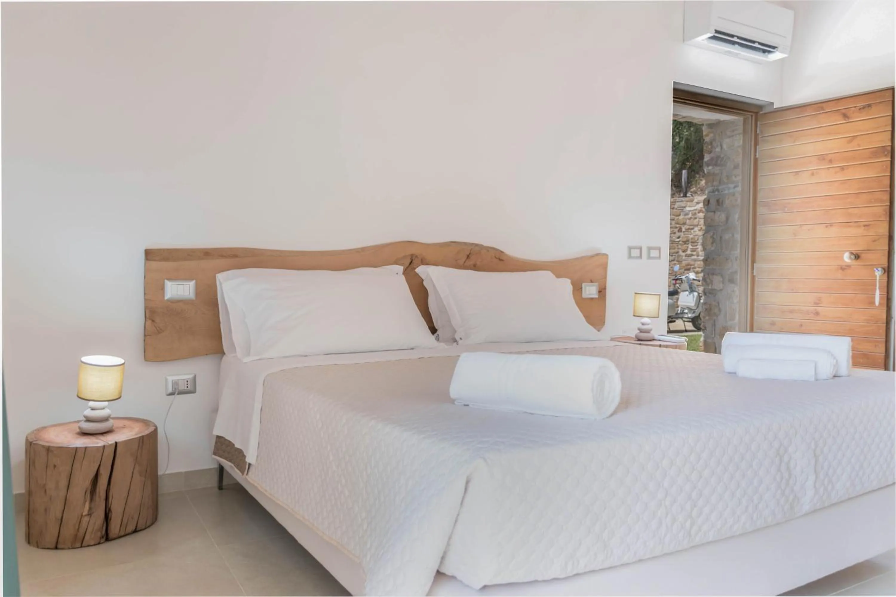 Bed in Country House L'antica pietra