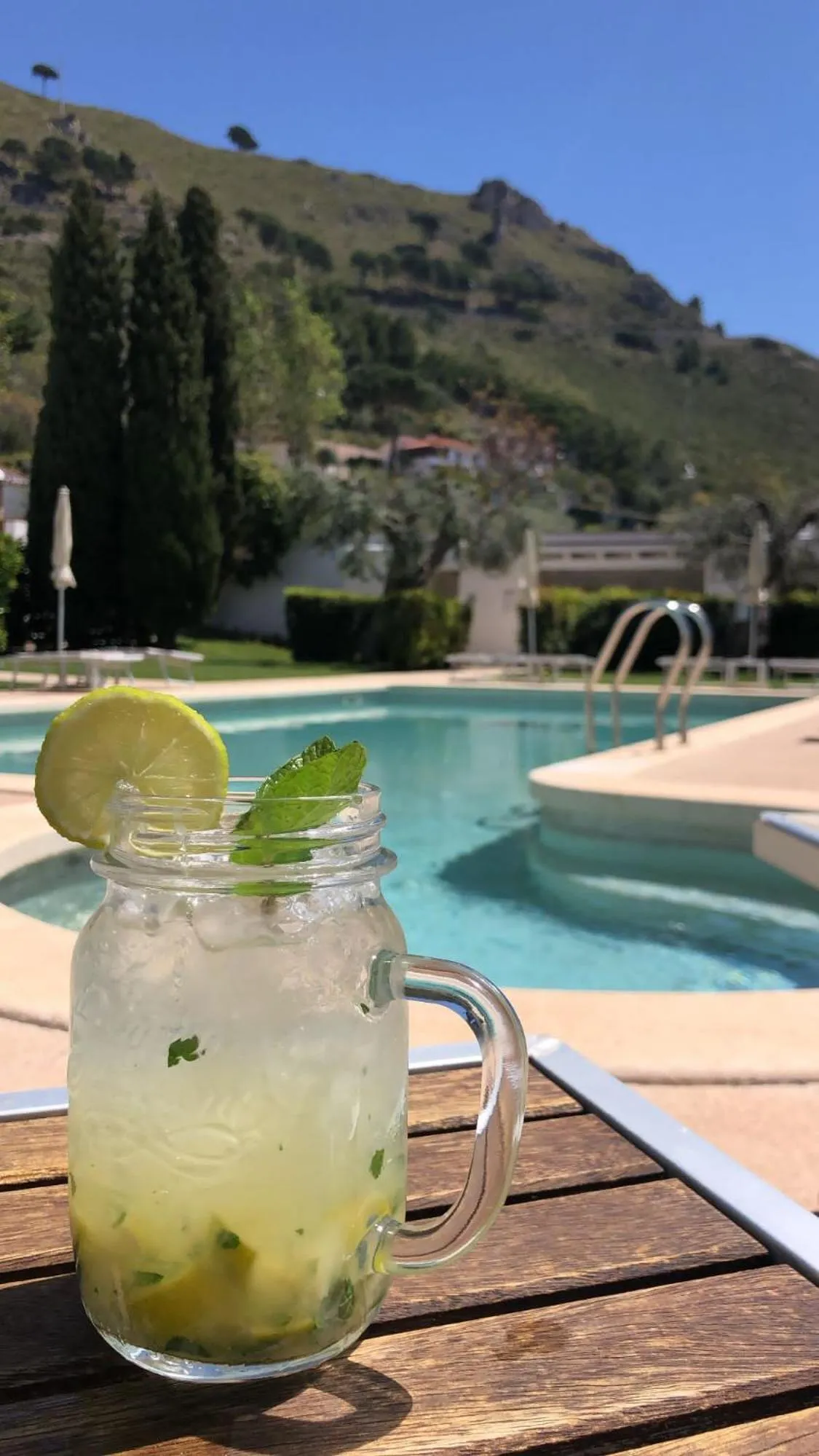 Restaurant/places to eat, Swimming Pool in Hotel Grotta Di Tiberio