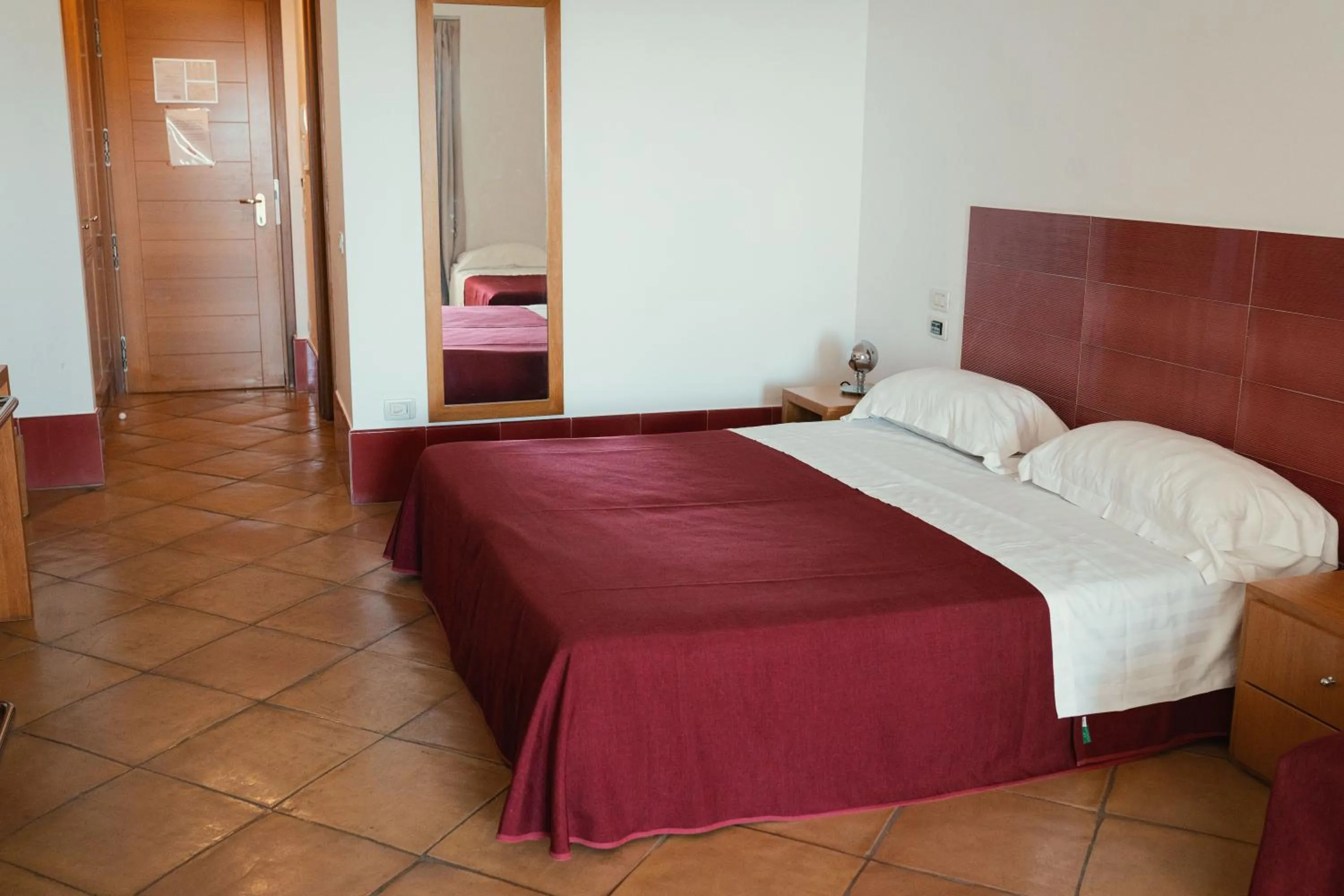 Bedroom in Hotel Grotta Di Tiberio