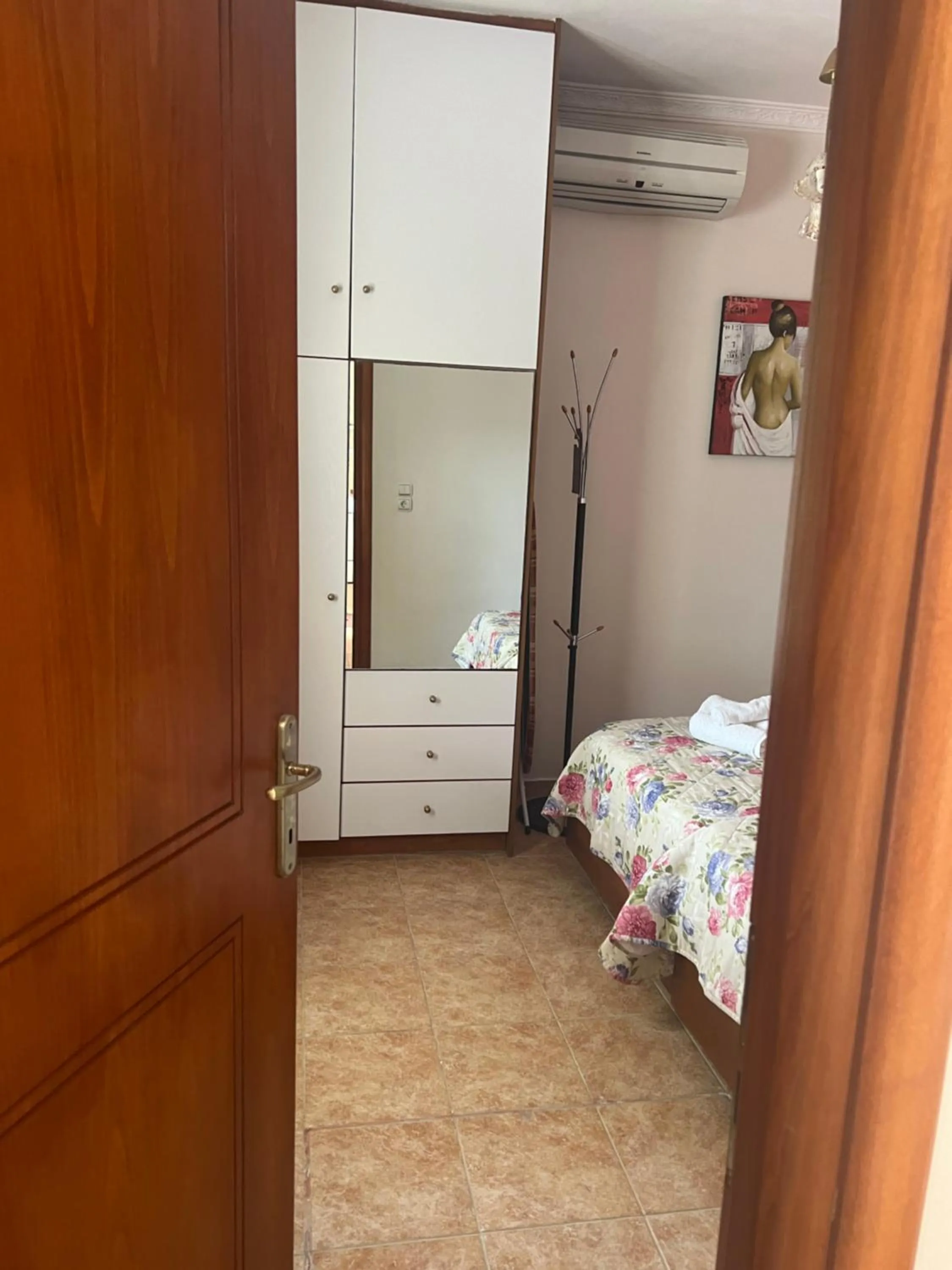 Bed in SAN GEORGE COVE