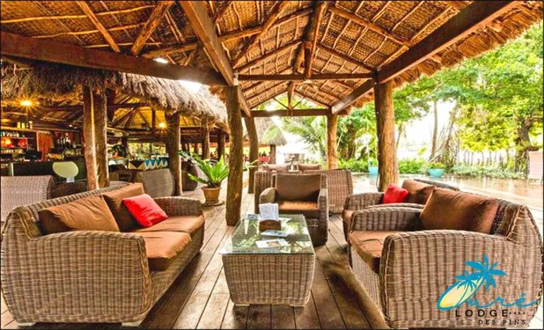 Lounge or bar in Oure Lodge Beach Resort