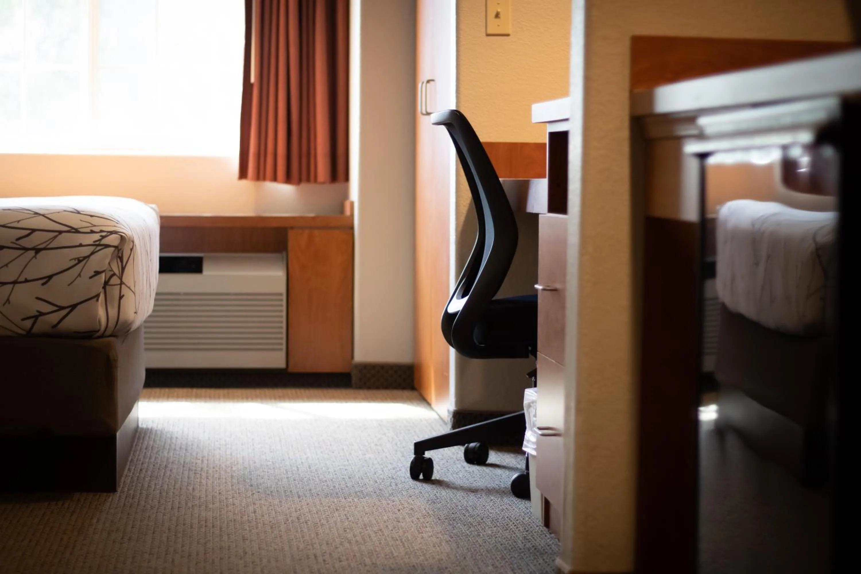 Bedroom, Bed in Monument Inn & Suites