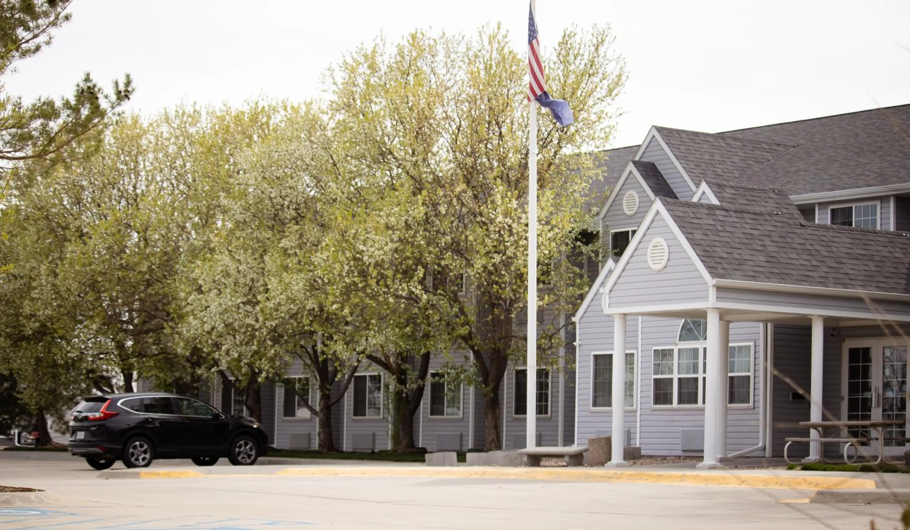 Facade/entrance in Monument Inn & Suites