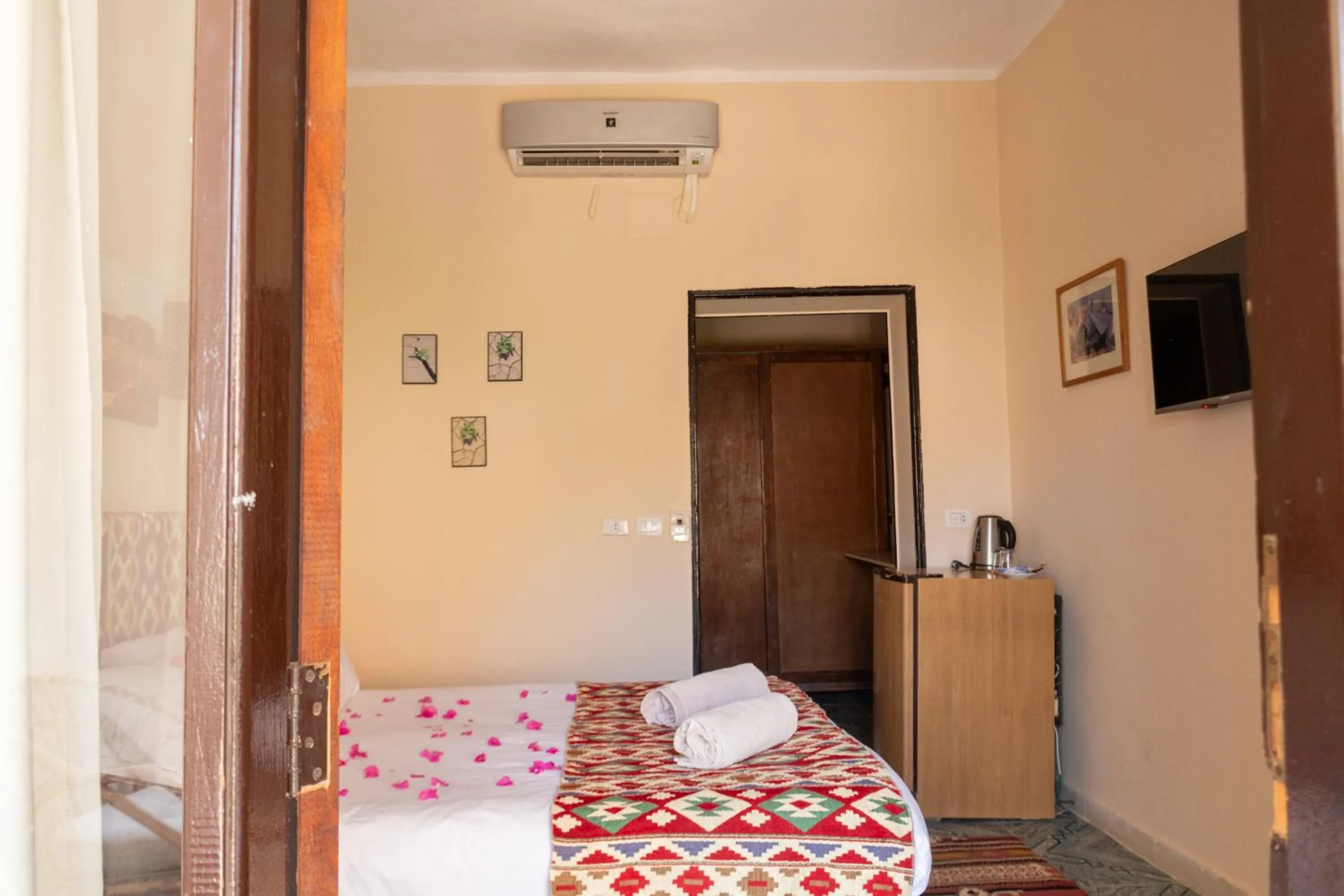 Decorative detail, Bed in The Bedouin Moon