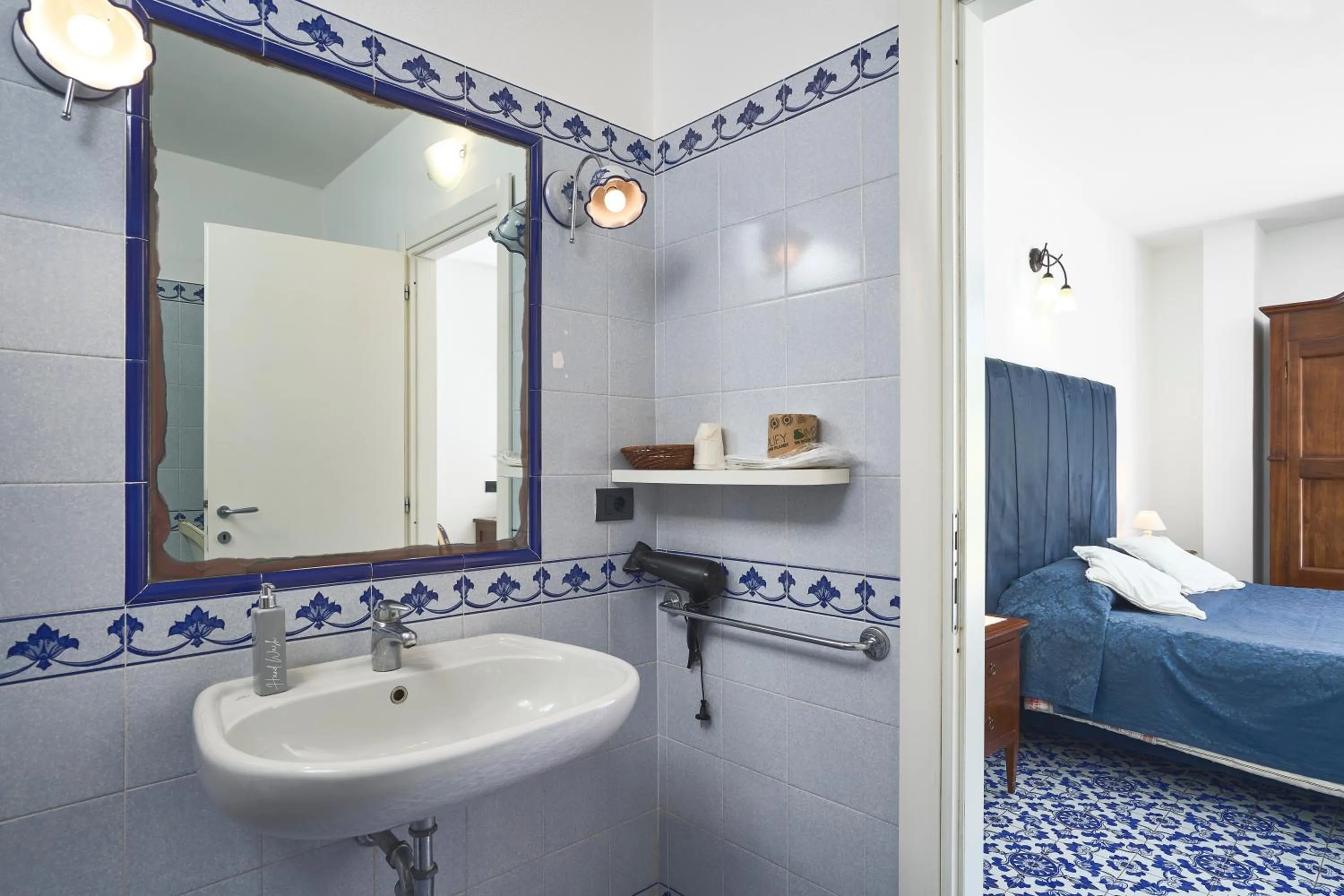 Bed in Villa Margherita