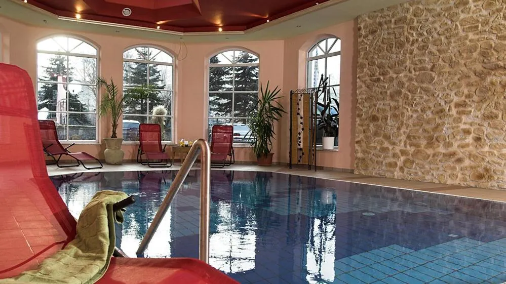 Swimming pool in Feriengut Waldblick