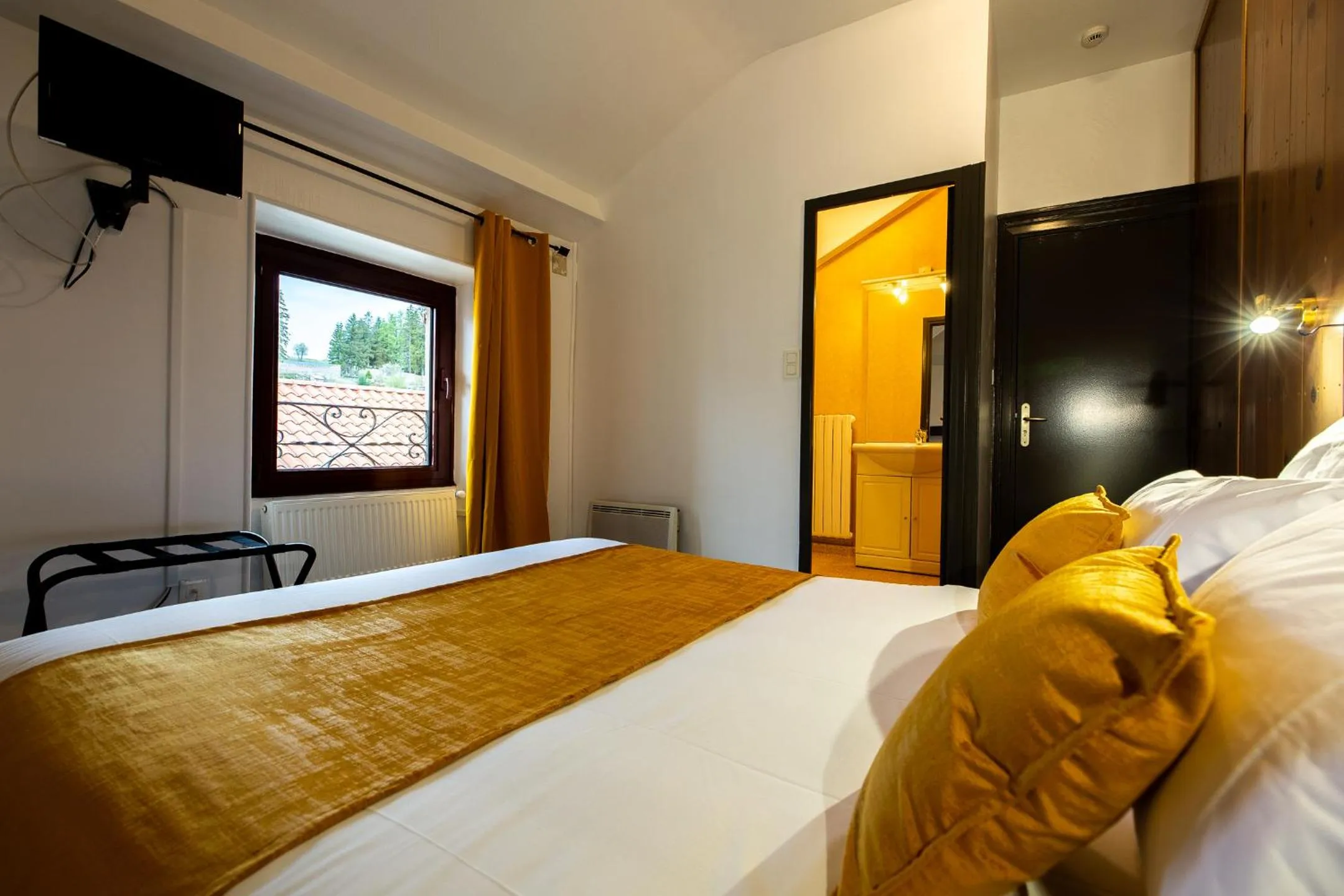 Bed in Grand Hôtel 1899