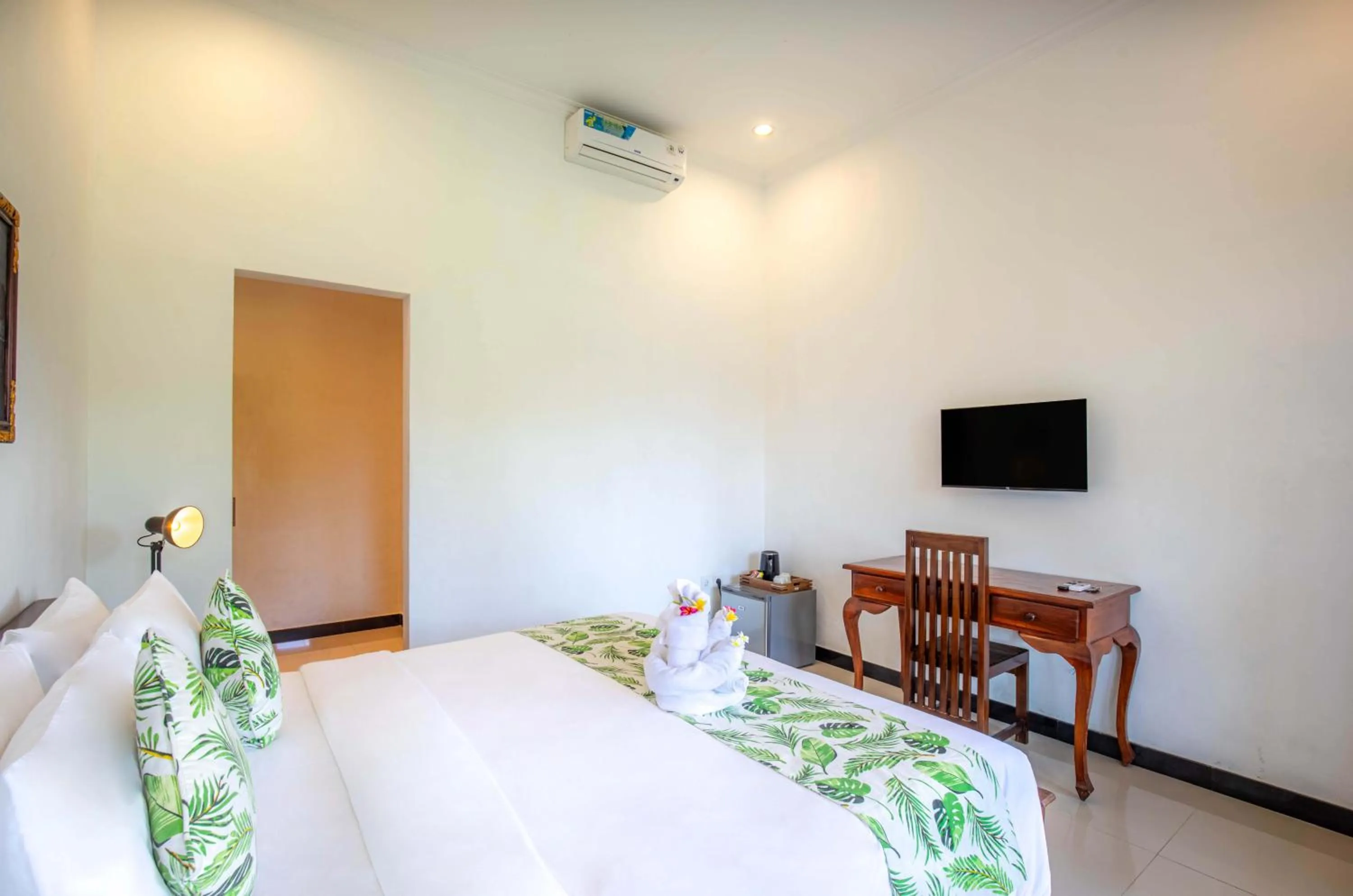 Bedroom, Bed in Carik Bali Guest House Canggu