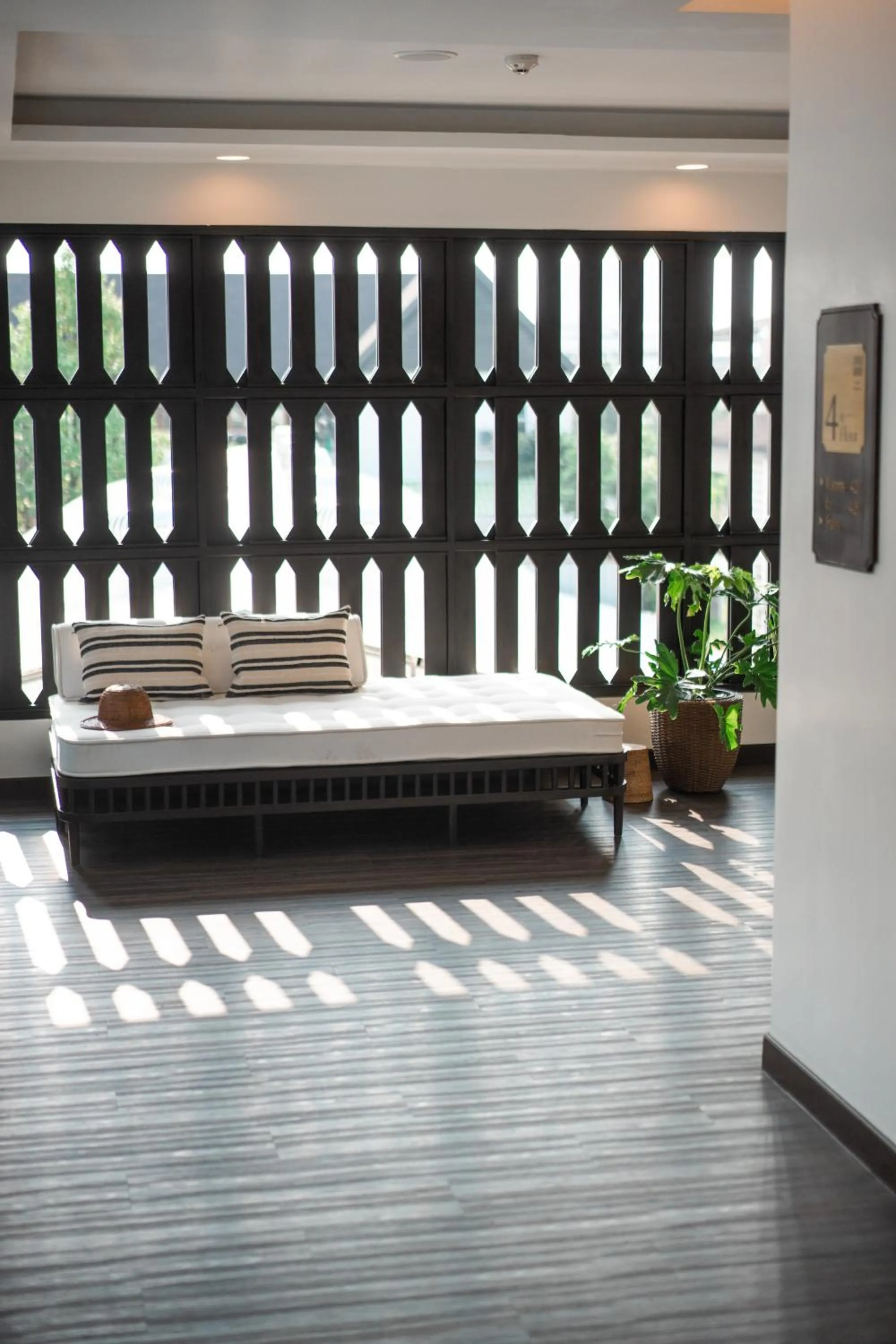 Seating area, Bed in Burirattana Hotel-An Adults Only Hotel