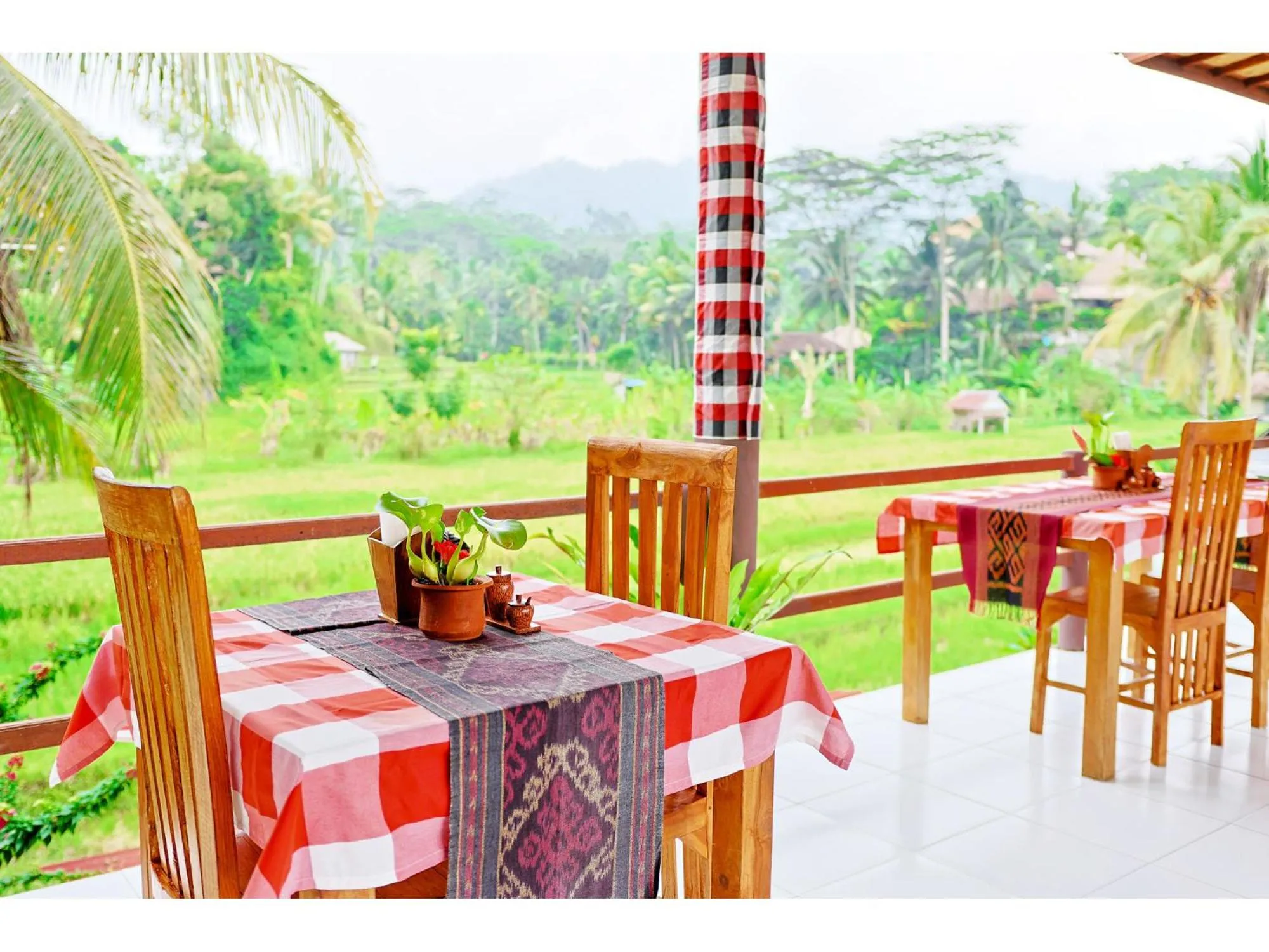 Restaurant/places to eat in Gongwi Cottages Sidemen