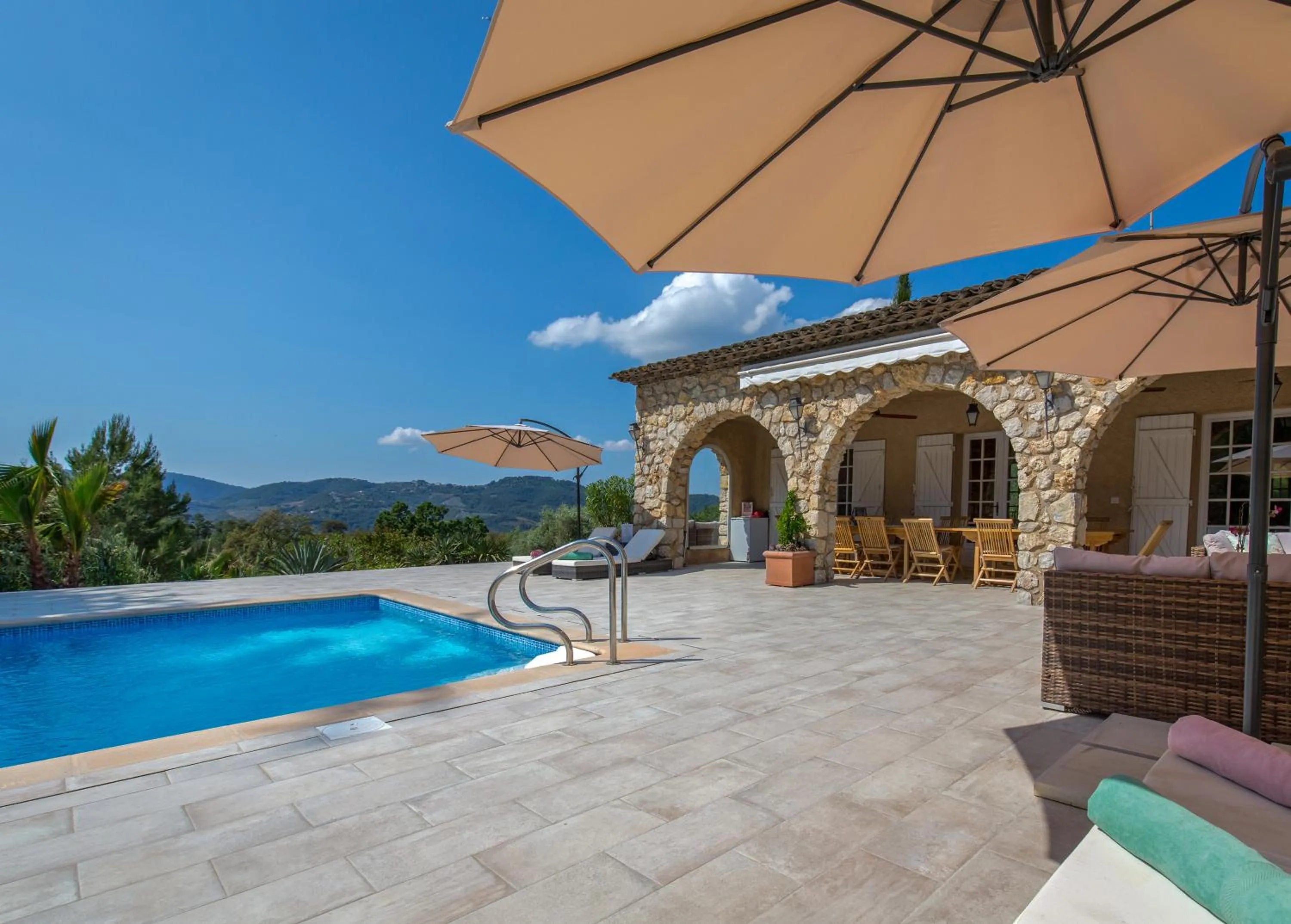 La Connexion, Gay Men Only