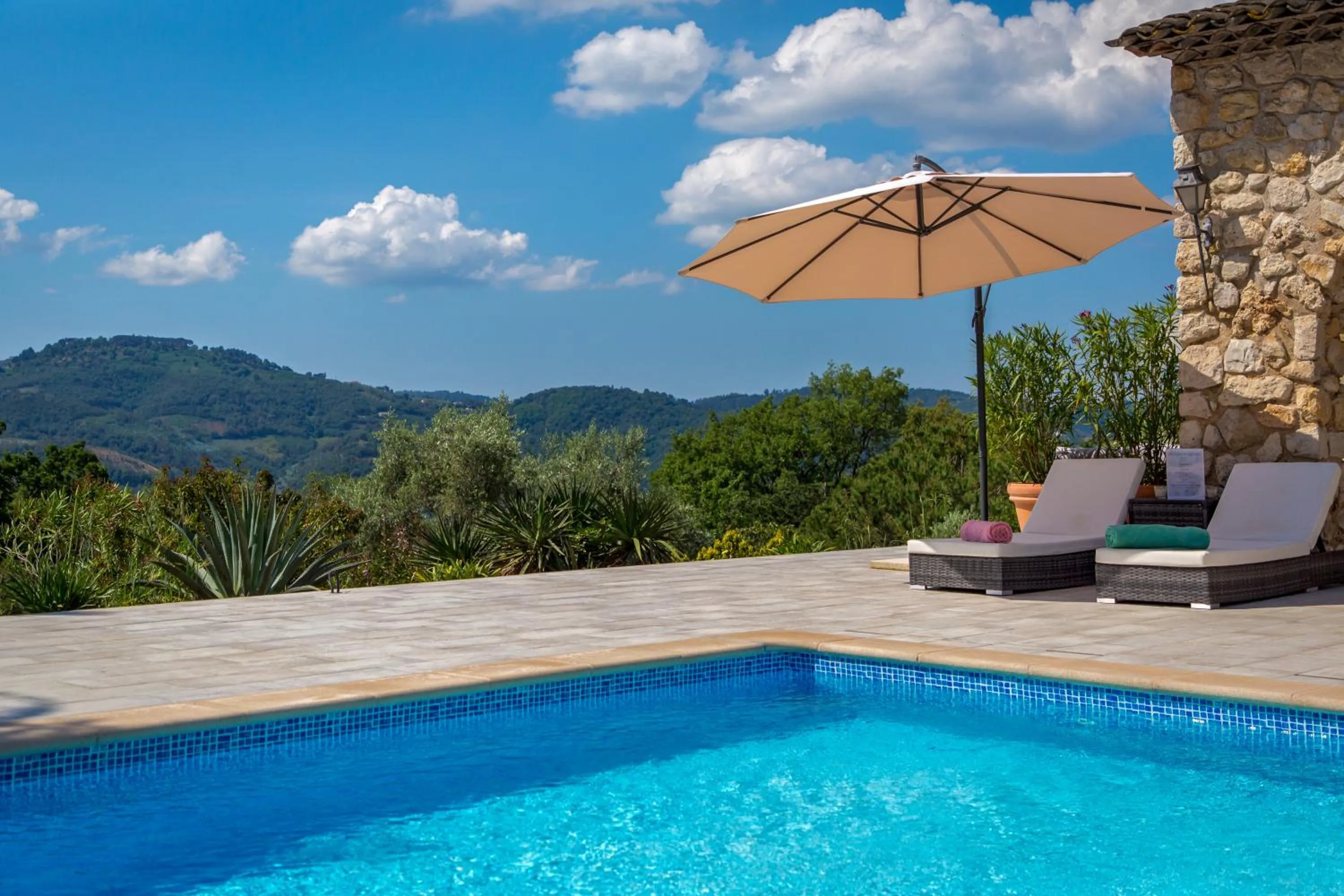 La Connexion, Gay Men Only