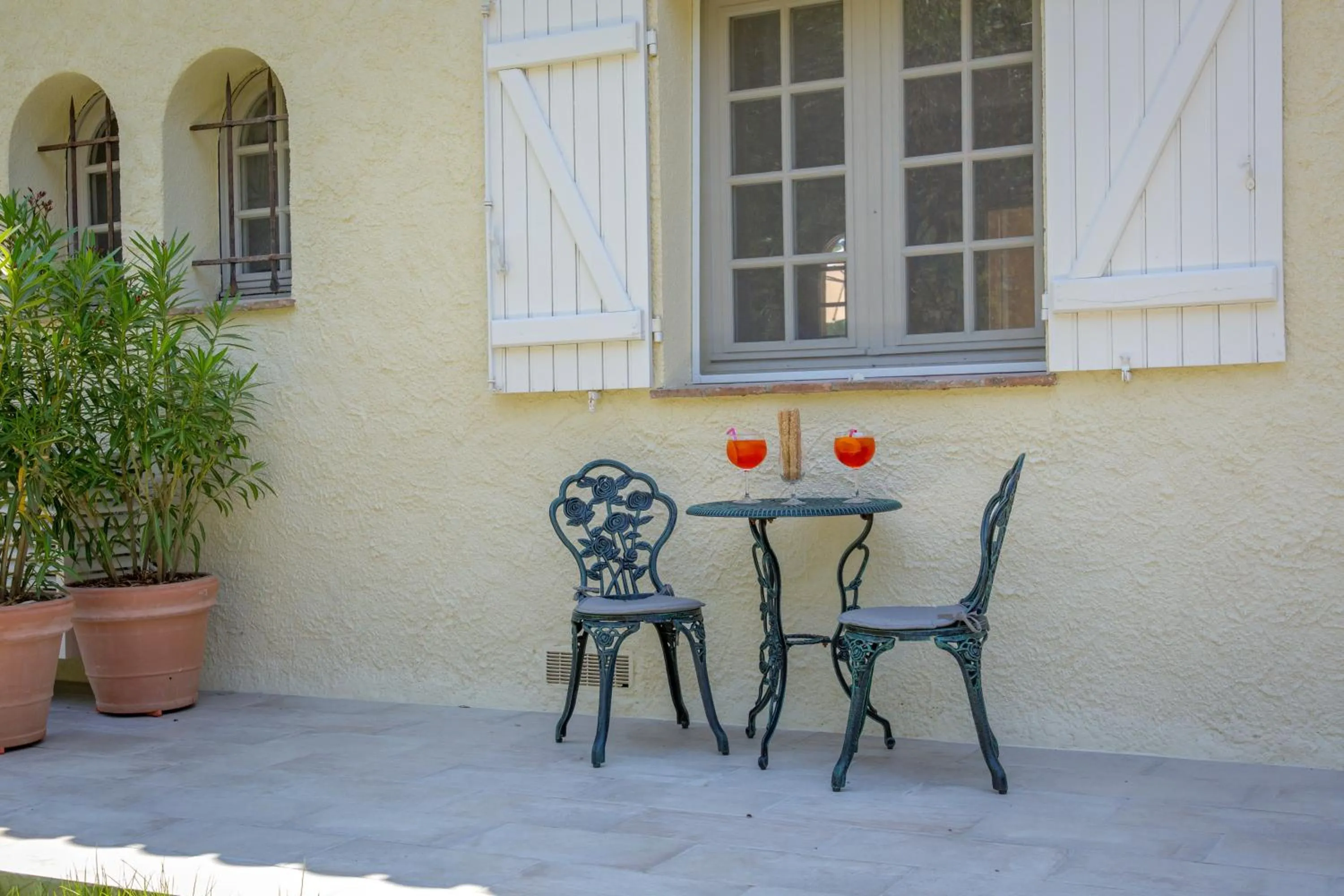 La Connexion, Gay Men Only