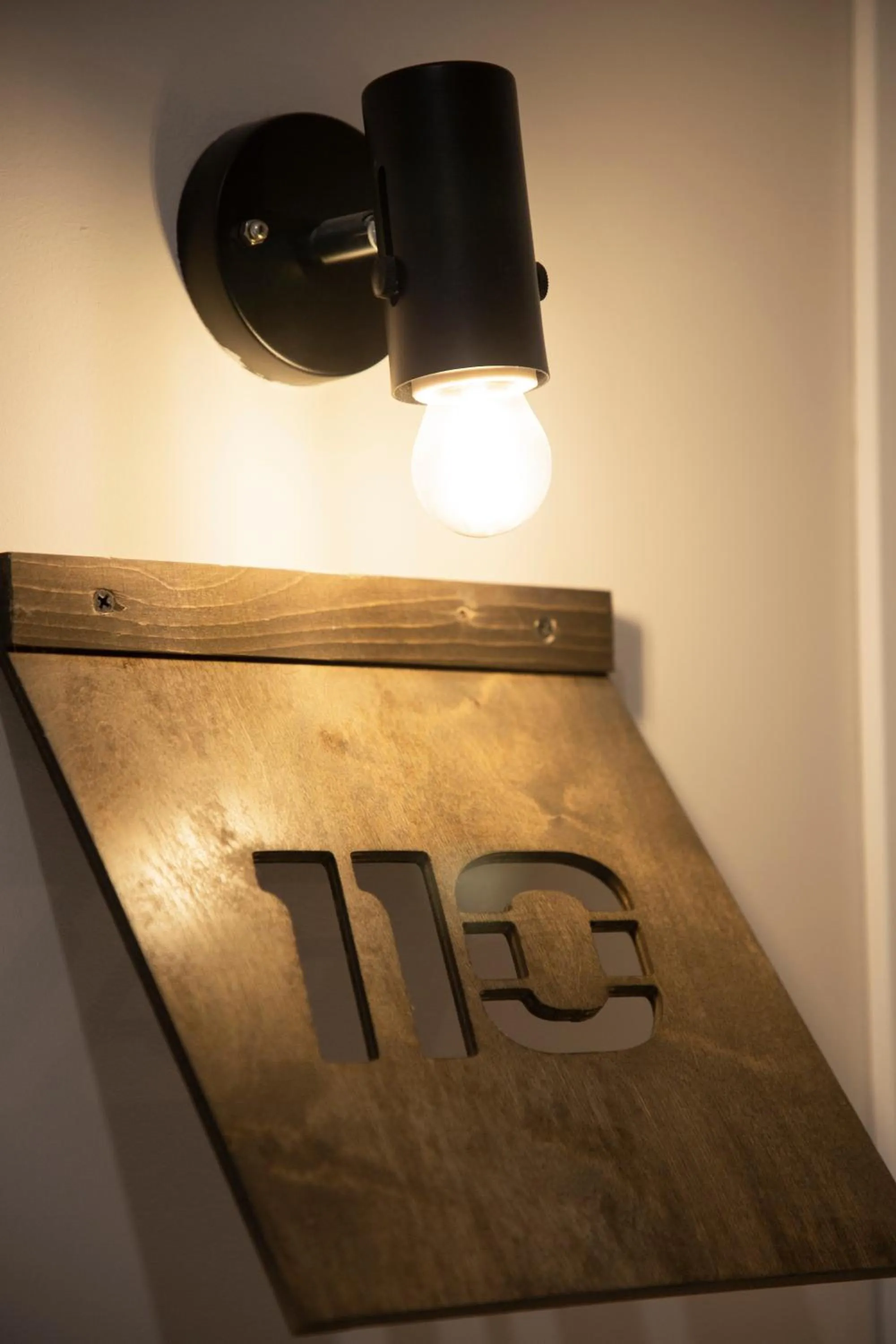 Logo/Certificate/Sign in Silence hotel