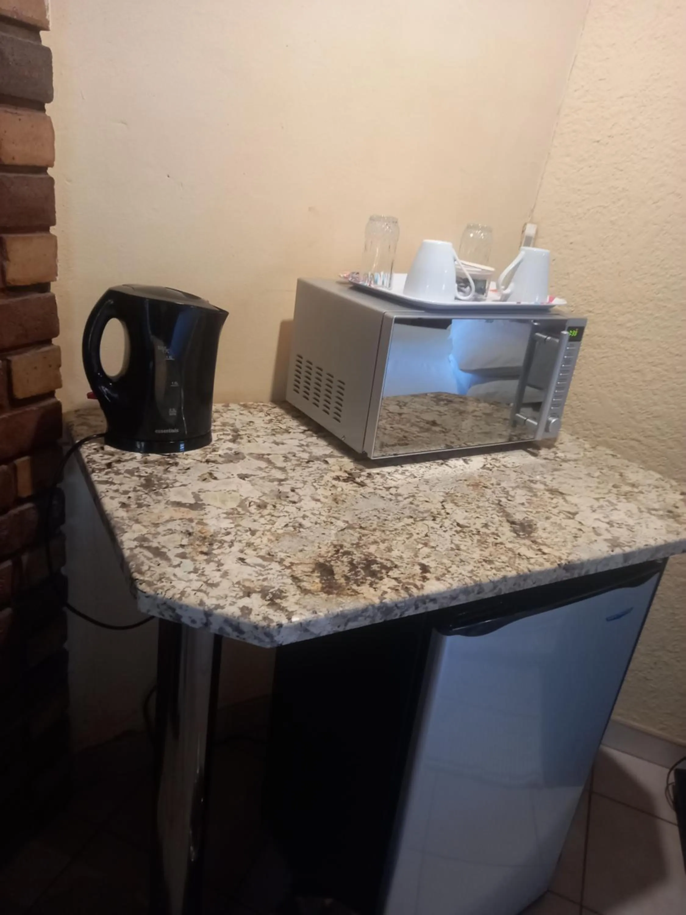 Coffee/tea facilities in Kgatholoha Guest House