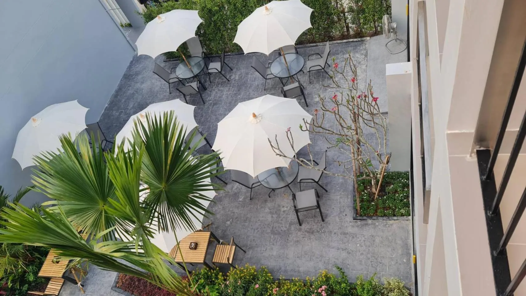 Patio in HATCHAO HERITAGE BEACH FRONT RESORT