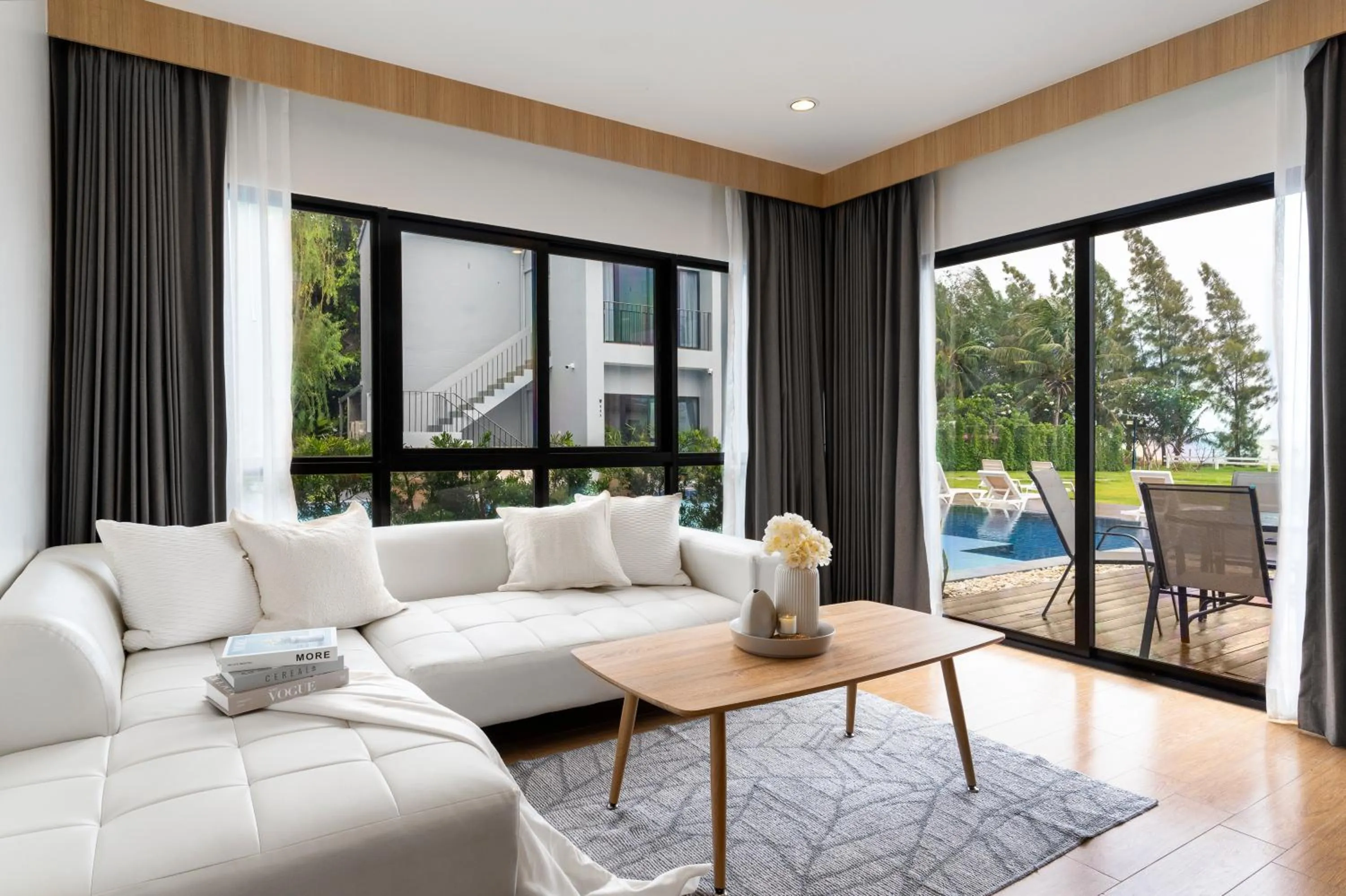 Living room in HATCHAO HERITAGE BEACH FRONT RESORT