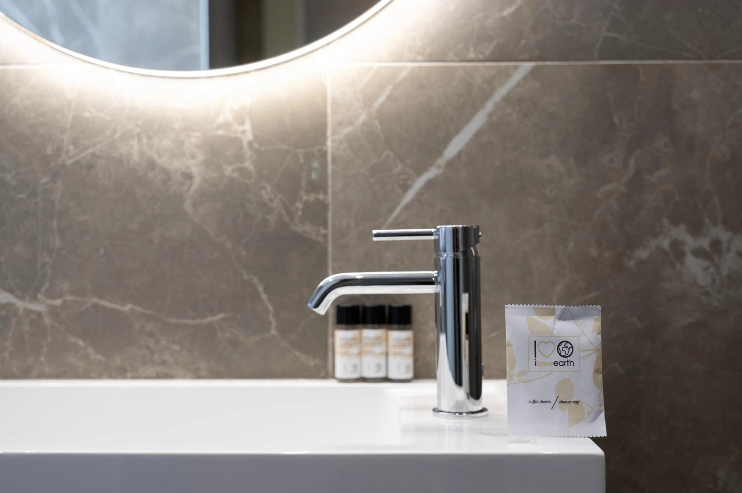 Bathroom in Hotel Carlton