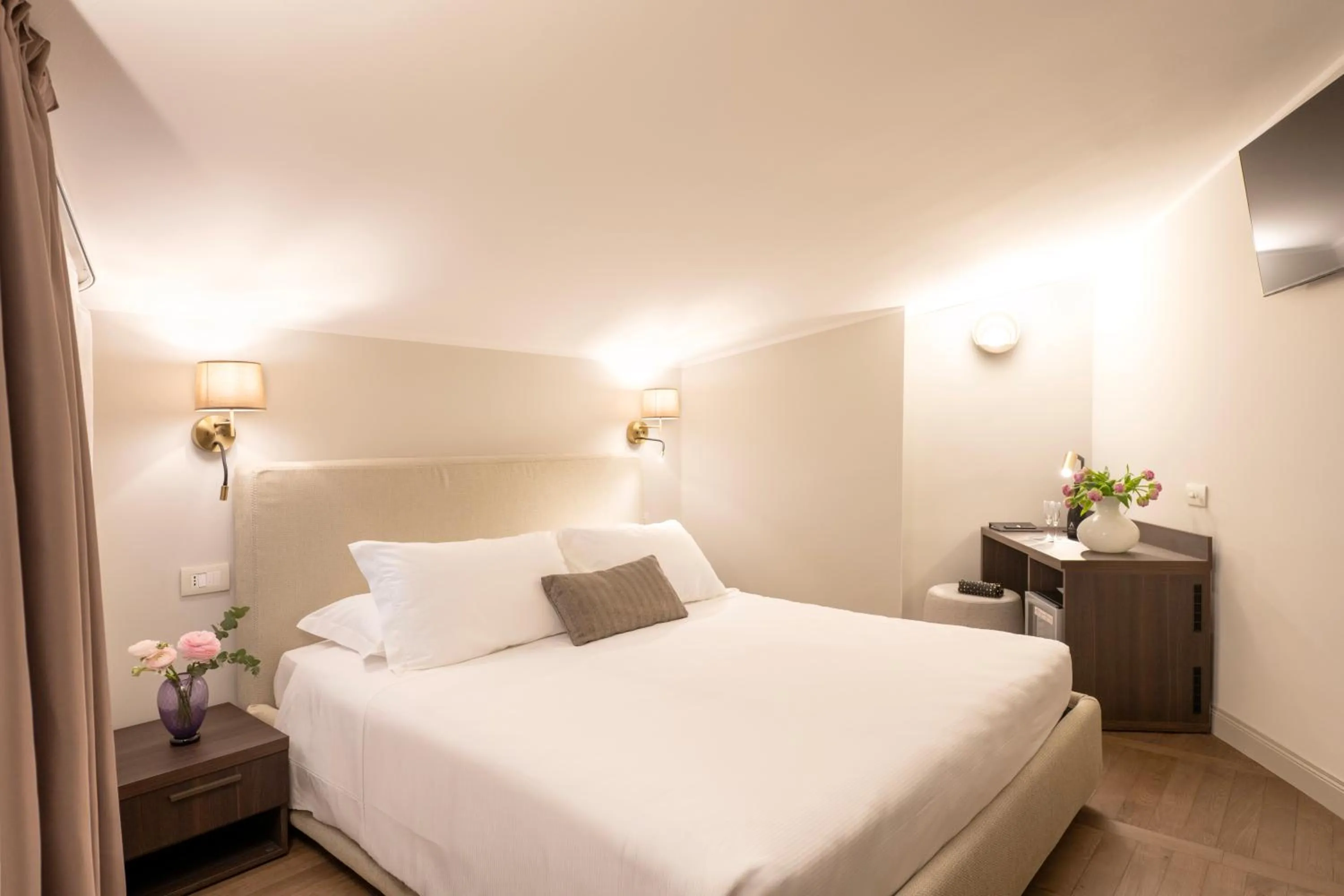 Bed in Hotel Carlton