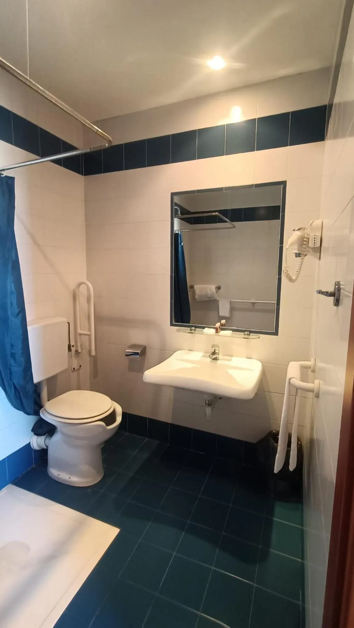 Bathroom in Hotel Fortuna