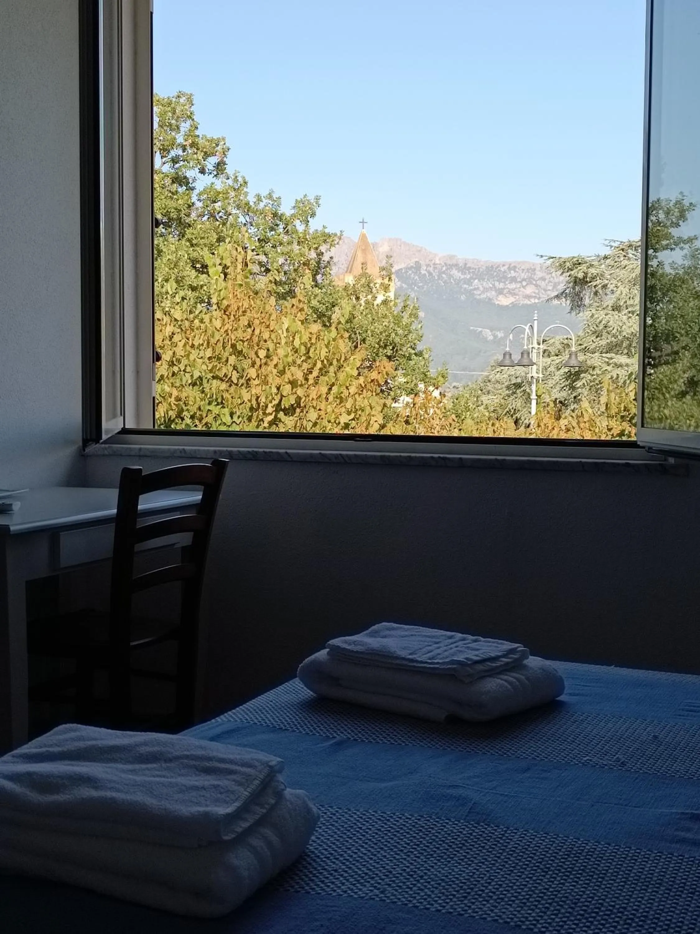 Bed in bed and breakfast Murales Orgosolo