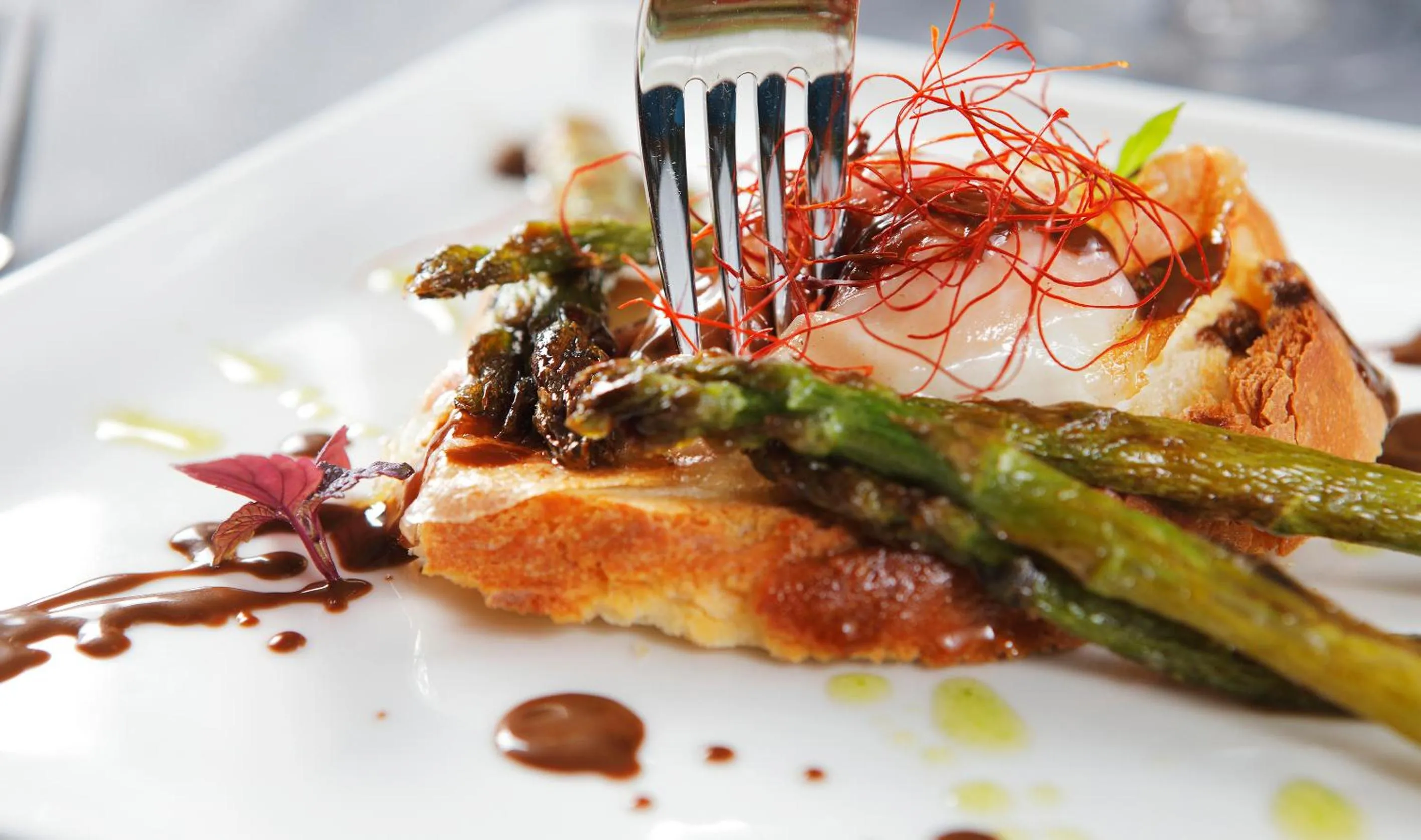 Restaurant/places to eat in Anusca Palace Hotel