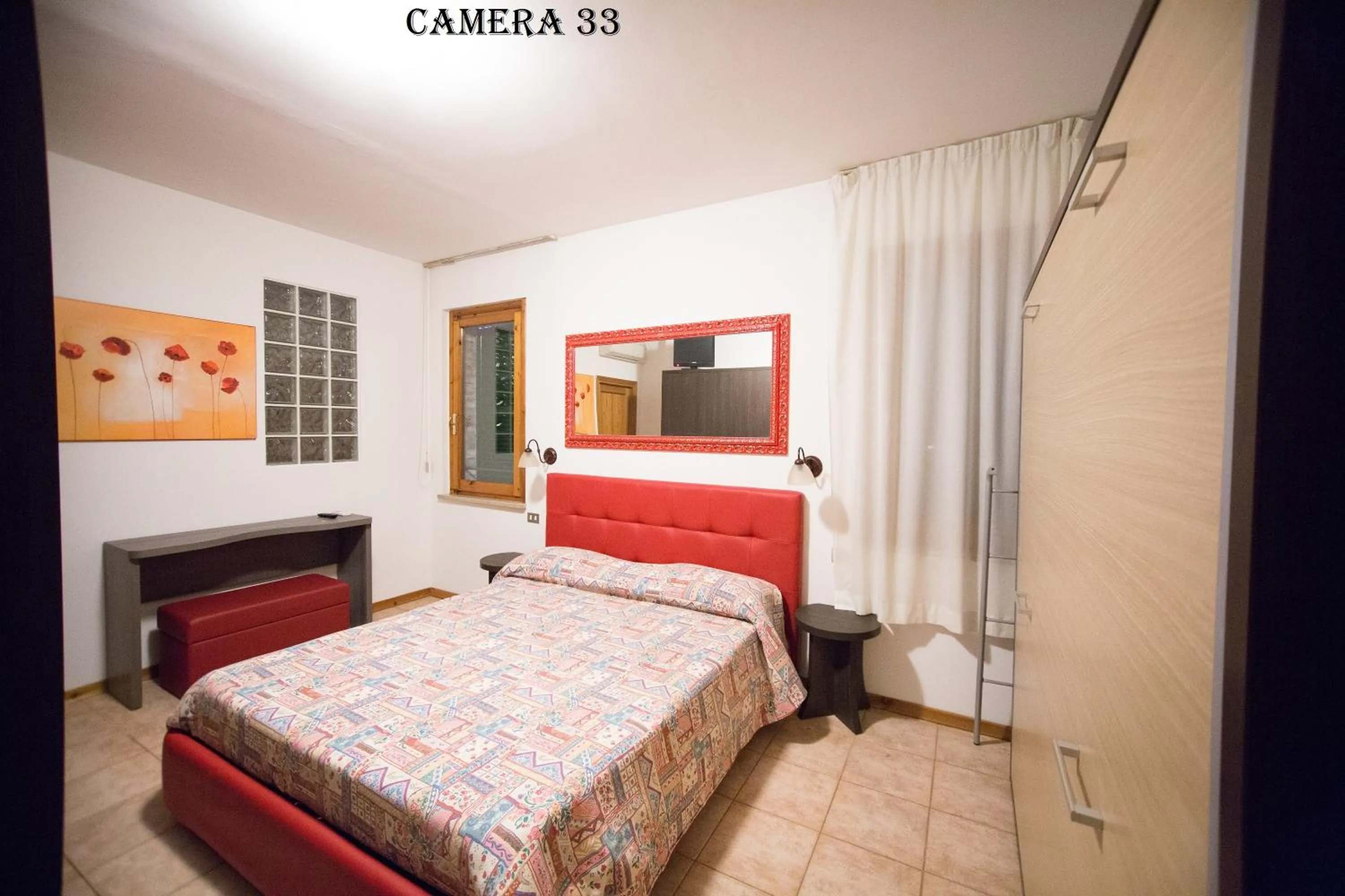 Photo of the whole room, Bed in Hotel I Tigli albergo diffuso