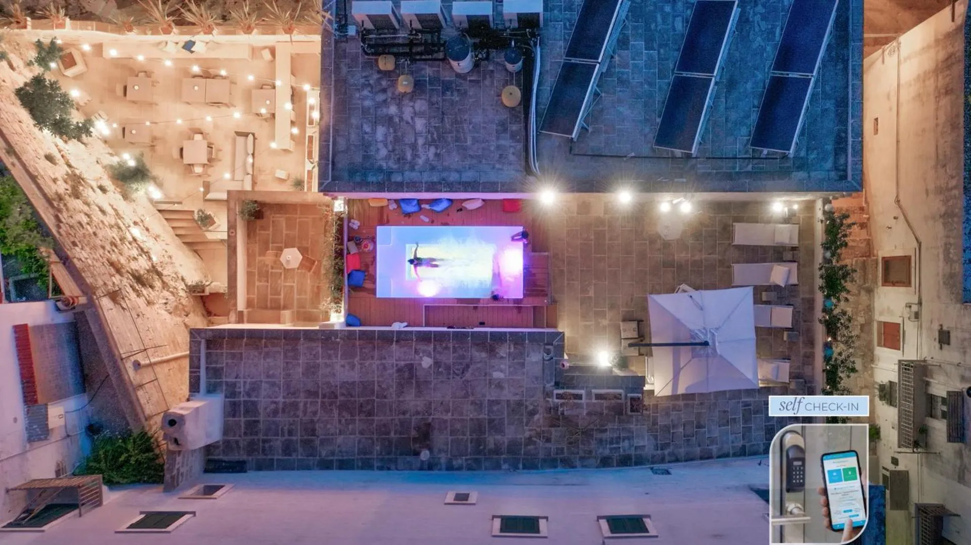 Balcony/Terrace in Vico Bianco Raro Smart Rooms Collection