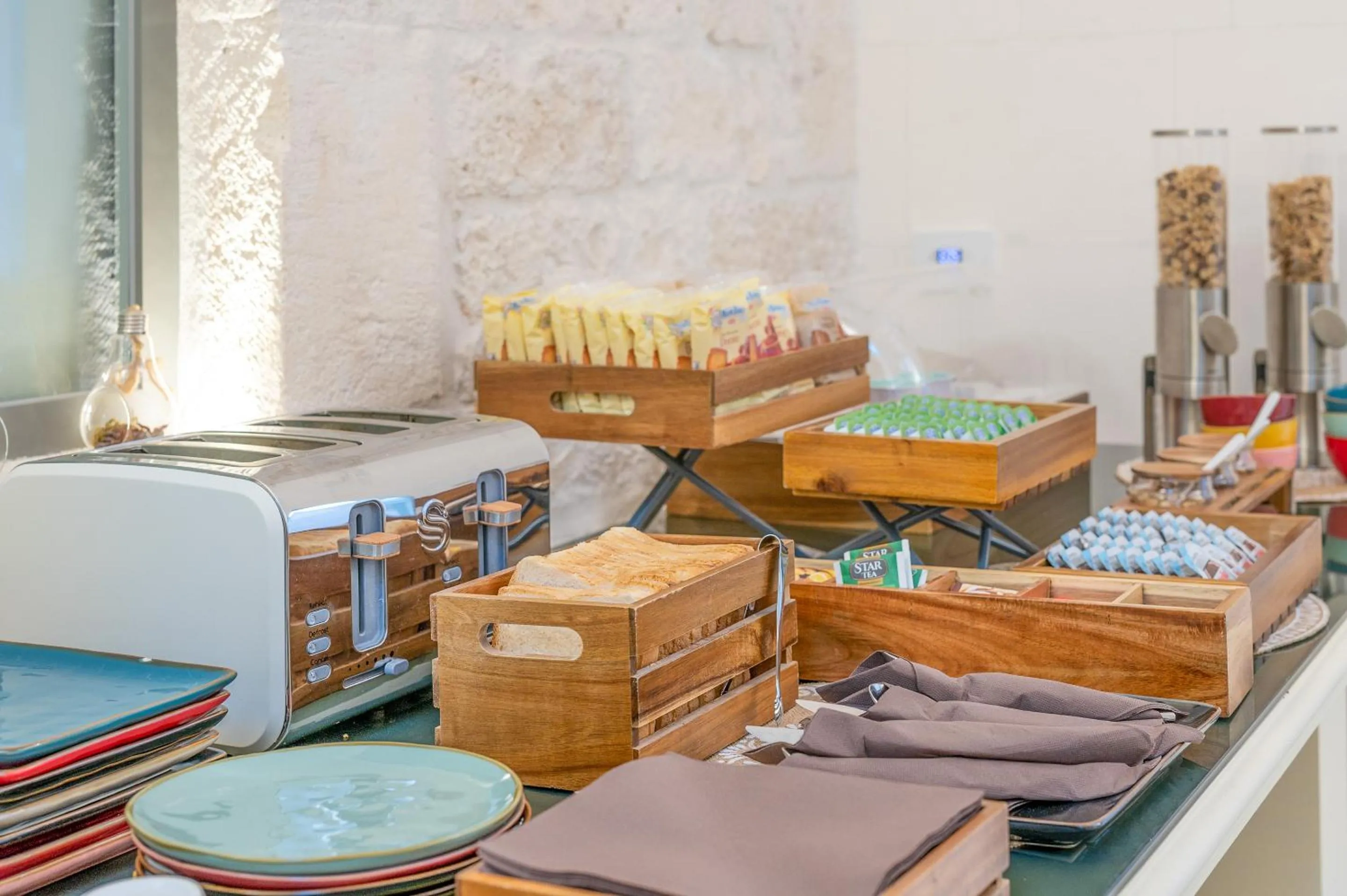 Food and drinks in Vico Bianco Raro Smart Rooms Collection