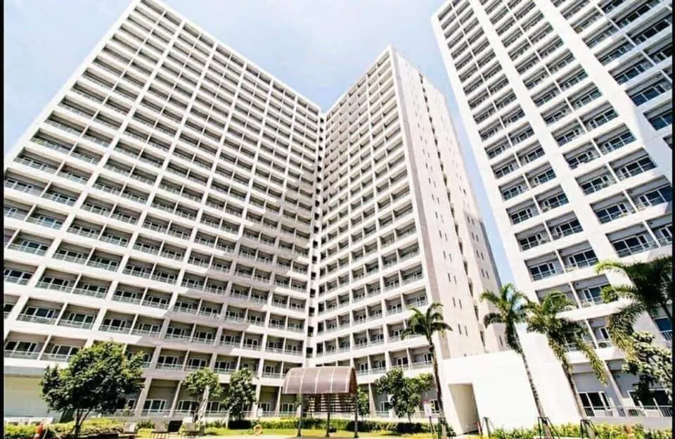 Property building in Apad@graceresidences nr BGC