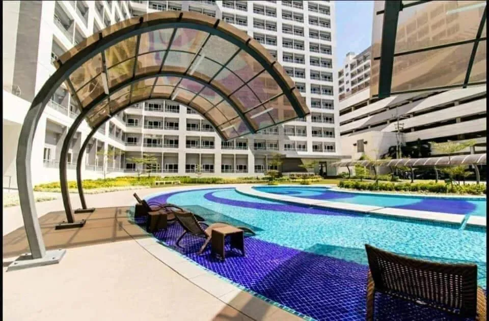 Swimming pool in Apad@graceresidences nr BGC