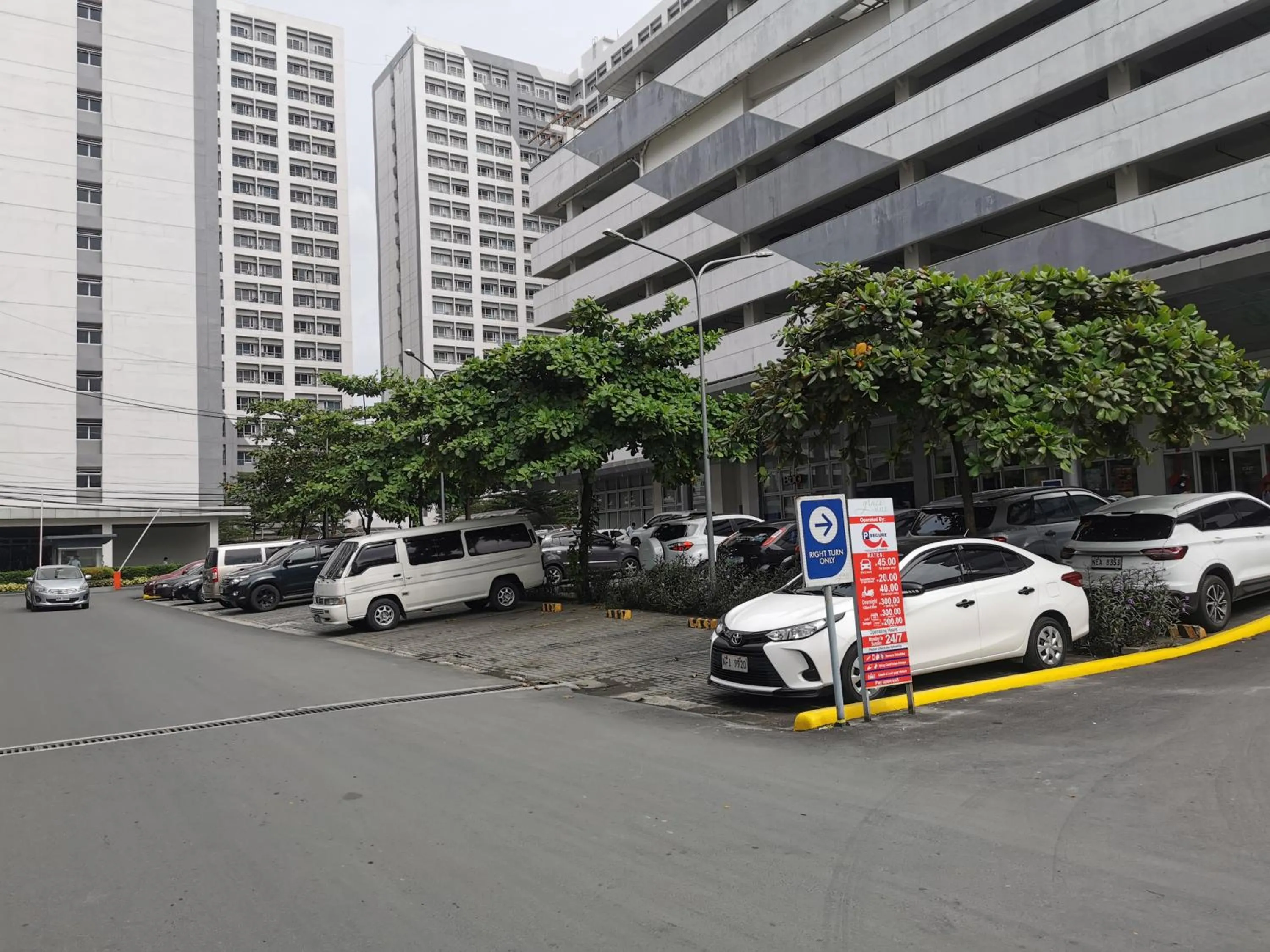 Parking in Apad@graceresidences nr BGC