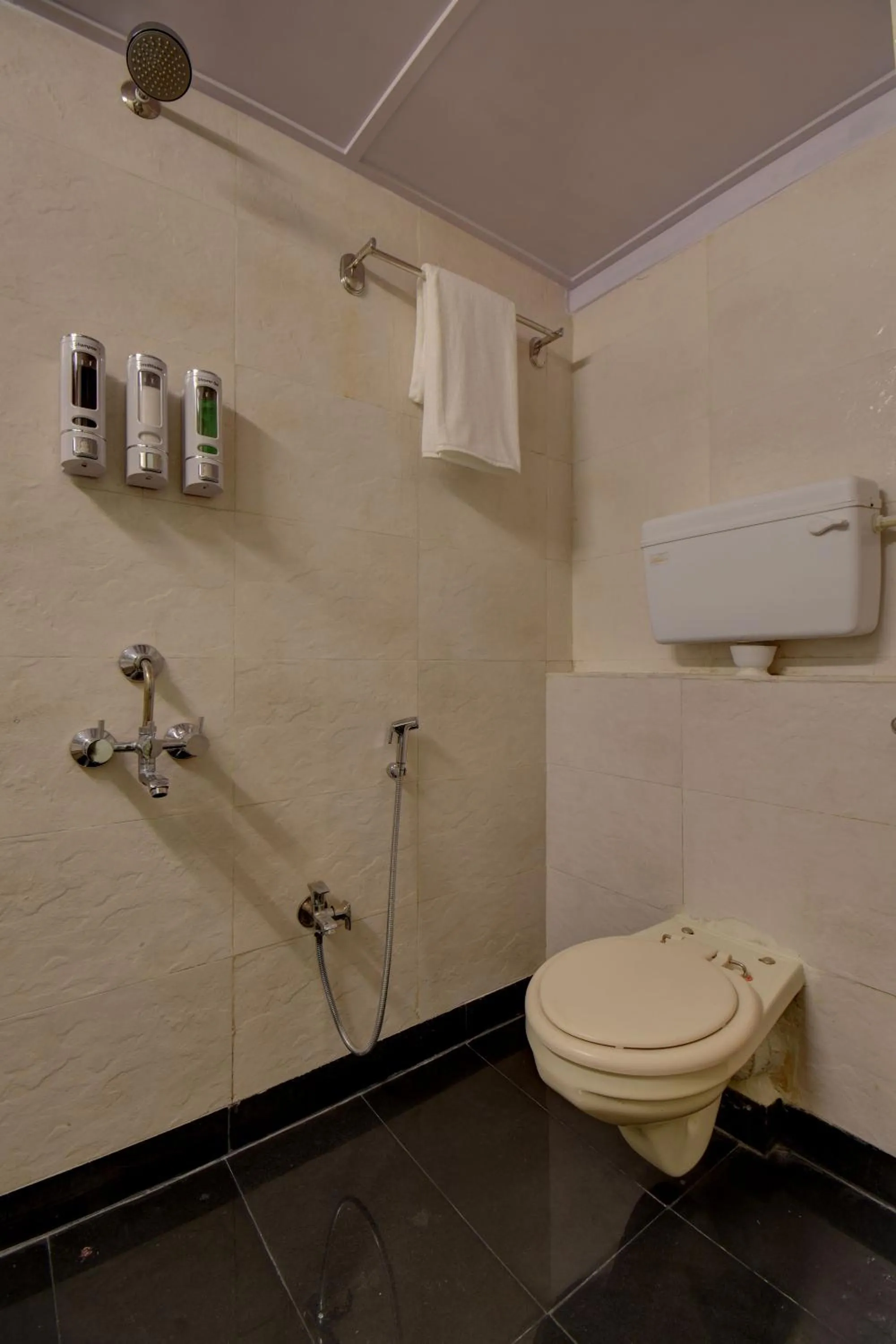 Bathroom in Elite Hotel