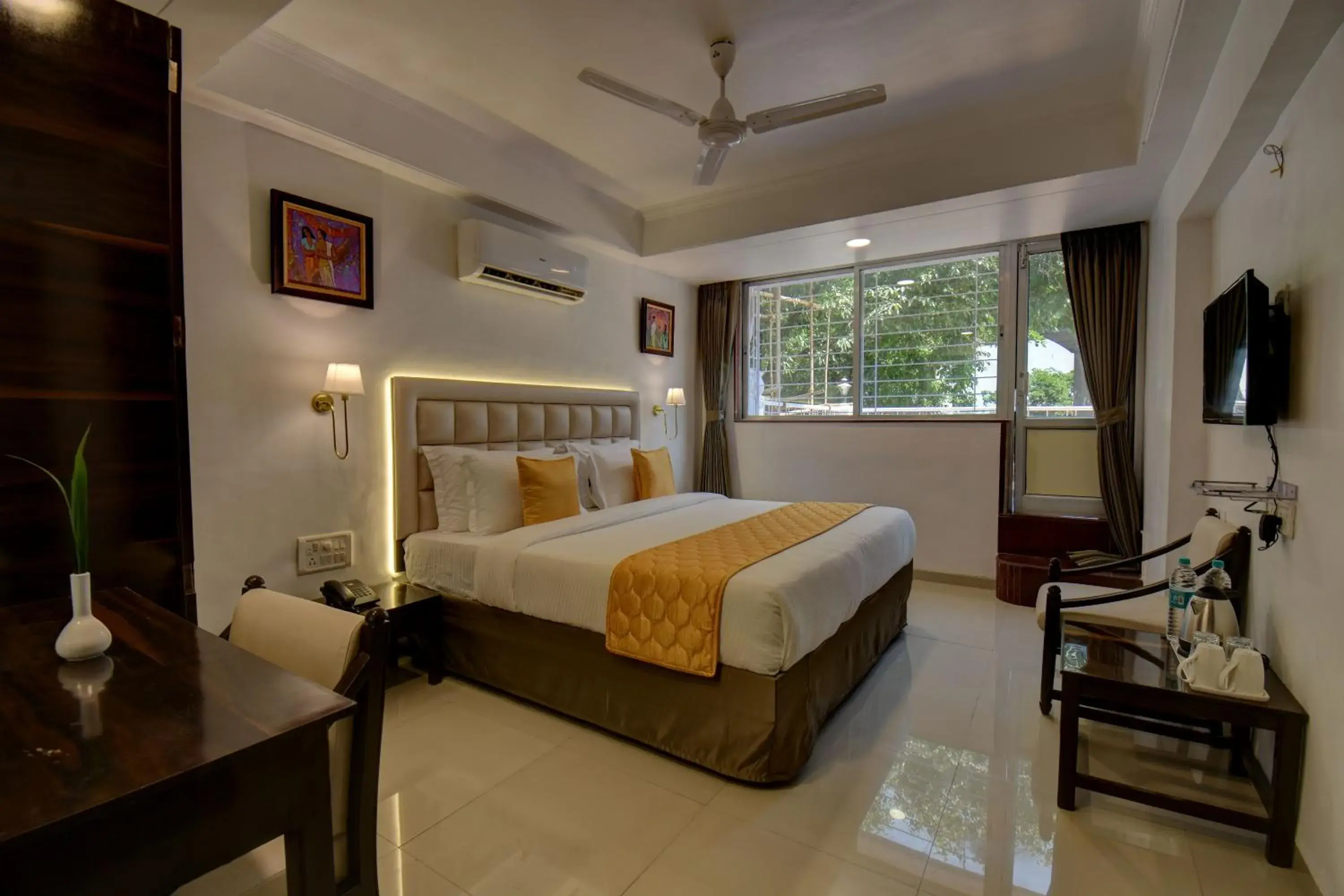 Superior Double Room in Elite Hotel Superior Double Room in Elite Hotel