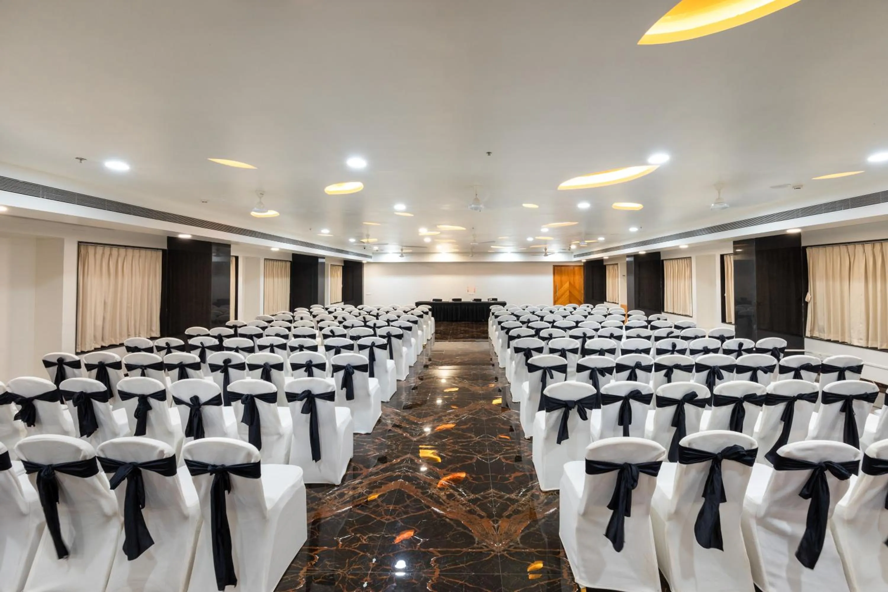Banquet/Function facilities in Enrise by Sayaji Aurangabad