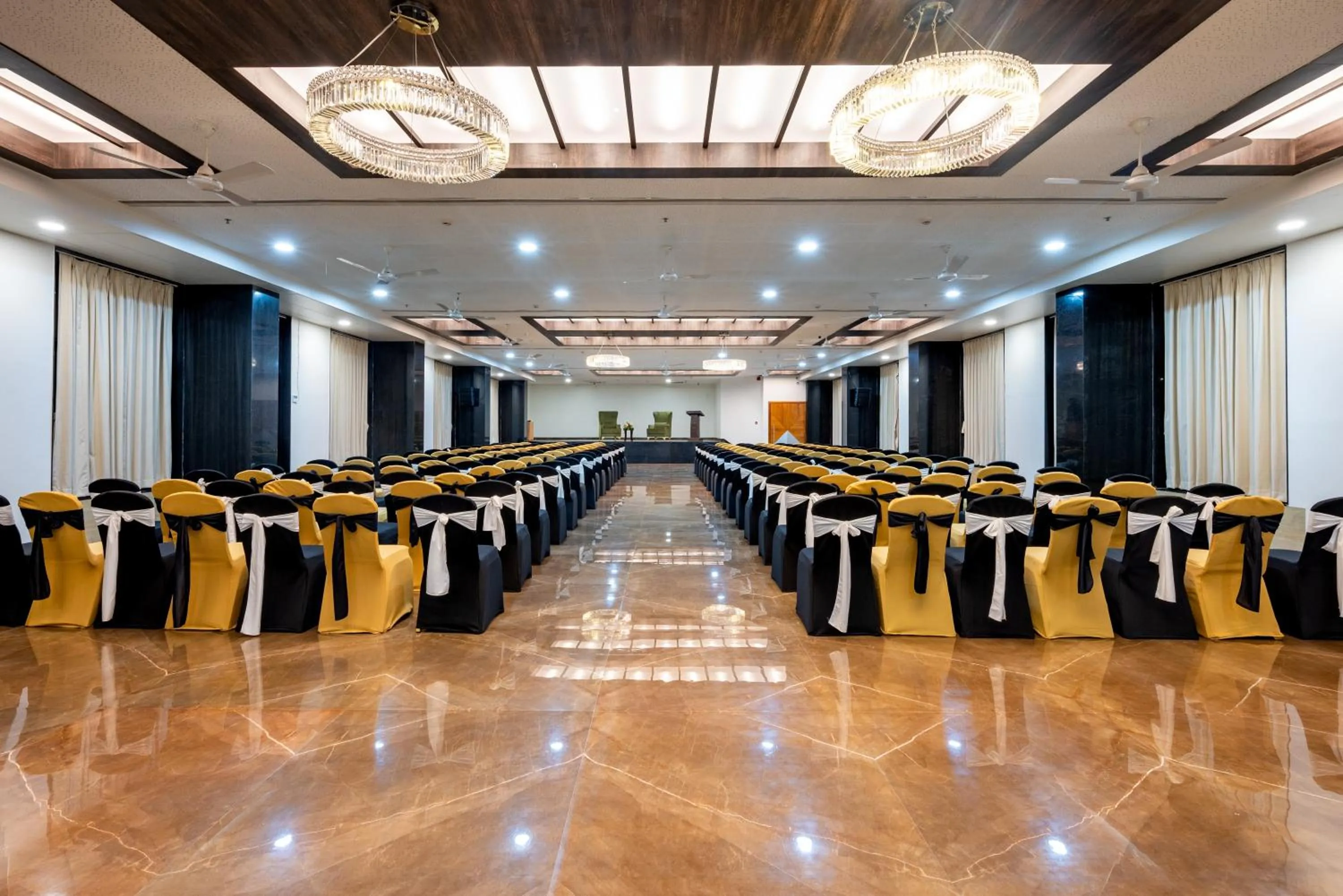Banquet/Function facilities in Enrise by Sayaji Aurangabad