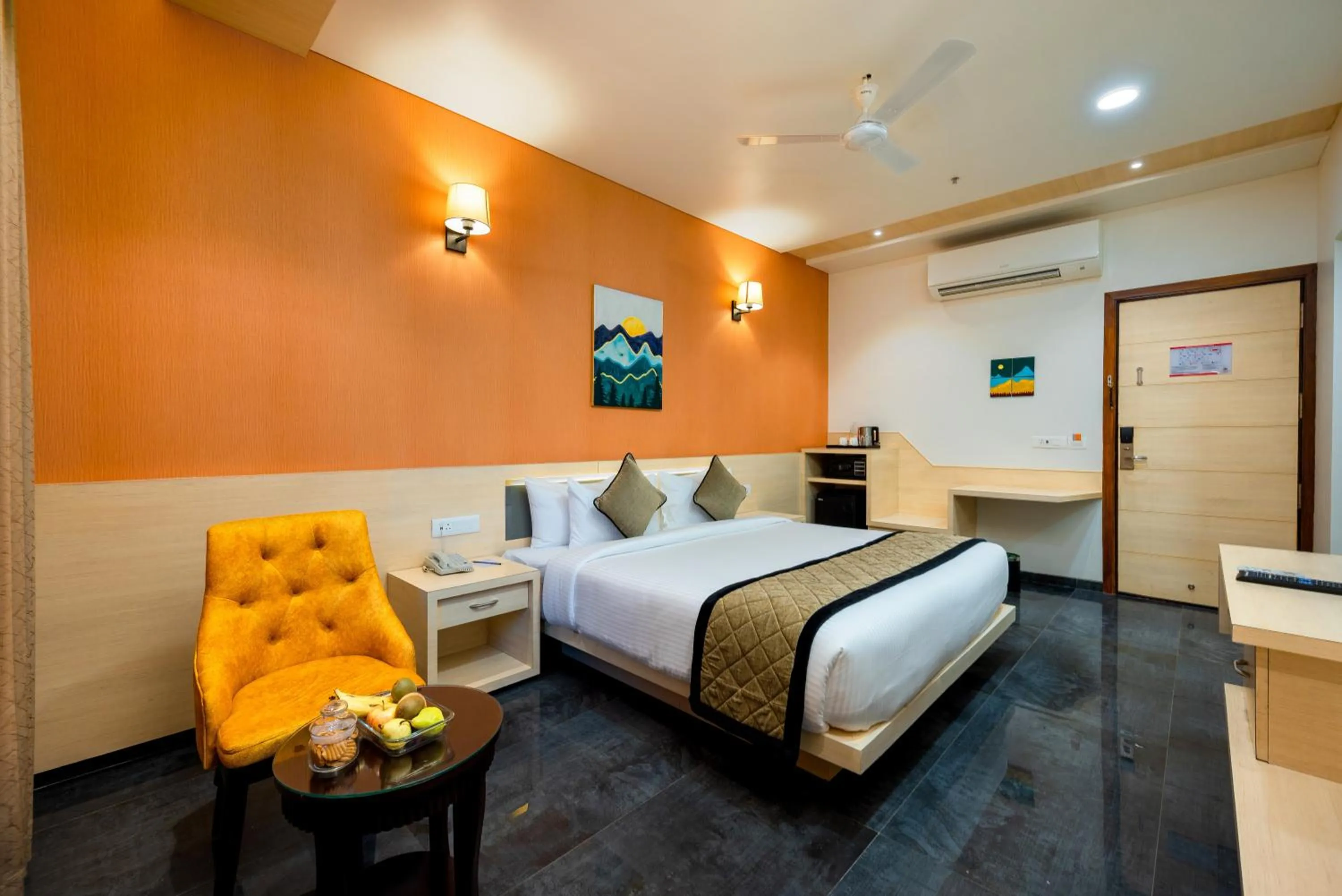 Photo of the whole room, Bed in Enrise by Sayaji Aurangabad