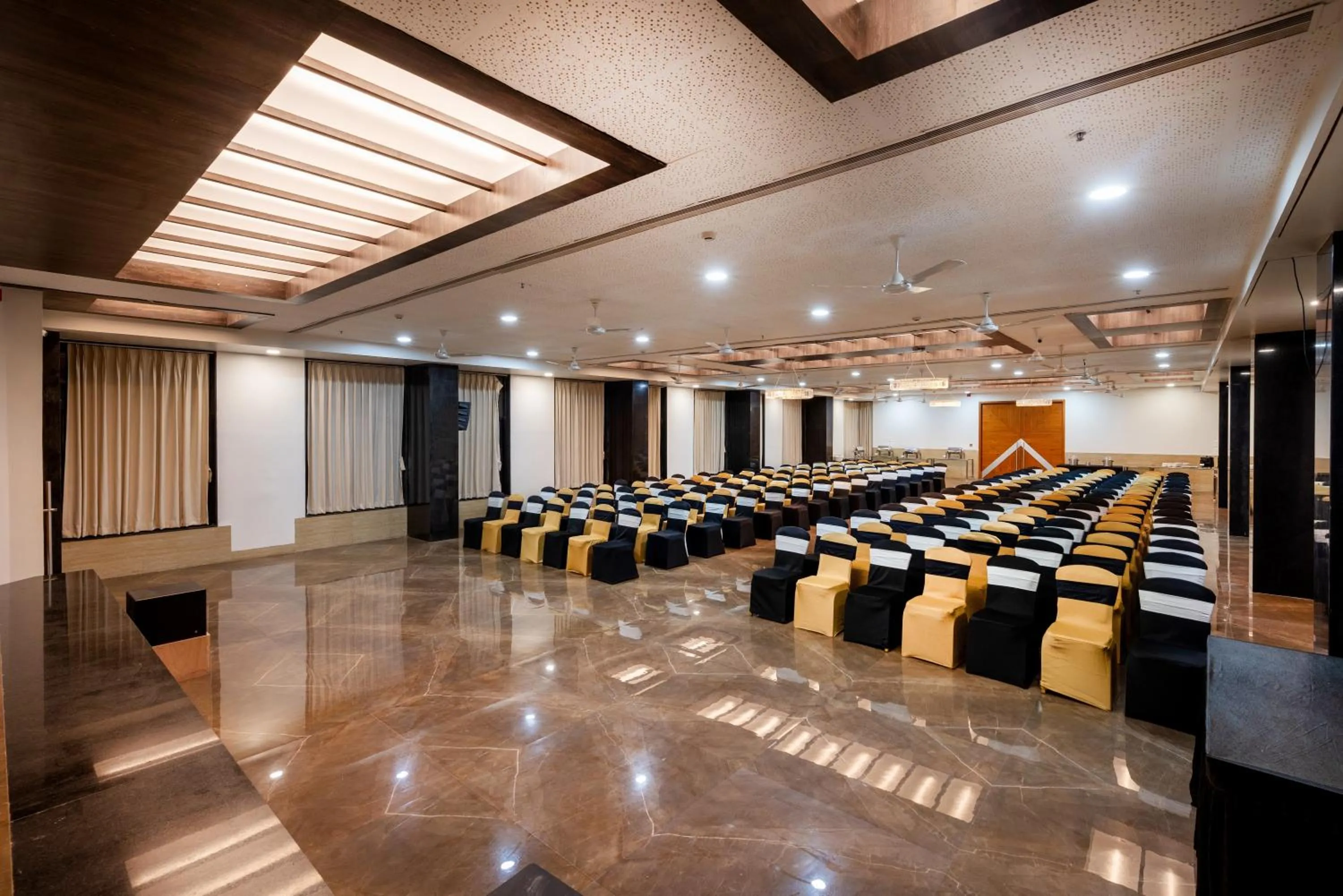 Banquet/Function facilities in Enrise by Sayaji Aurangabad