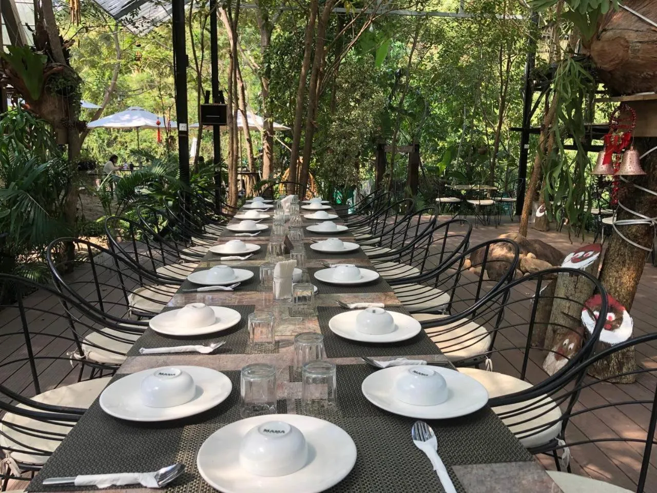 Restaurant/places to eat in Green Valley Veal Pouch